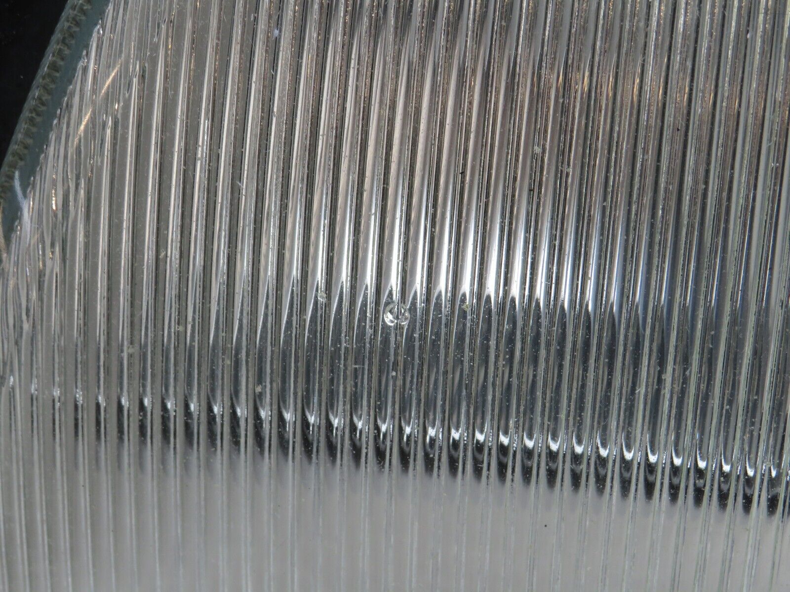 33225 Mercedes-Benz W202 C180 Headlight Hella Left Side