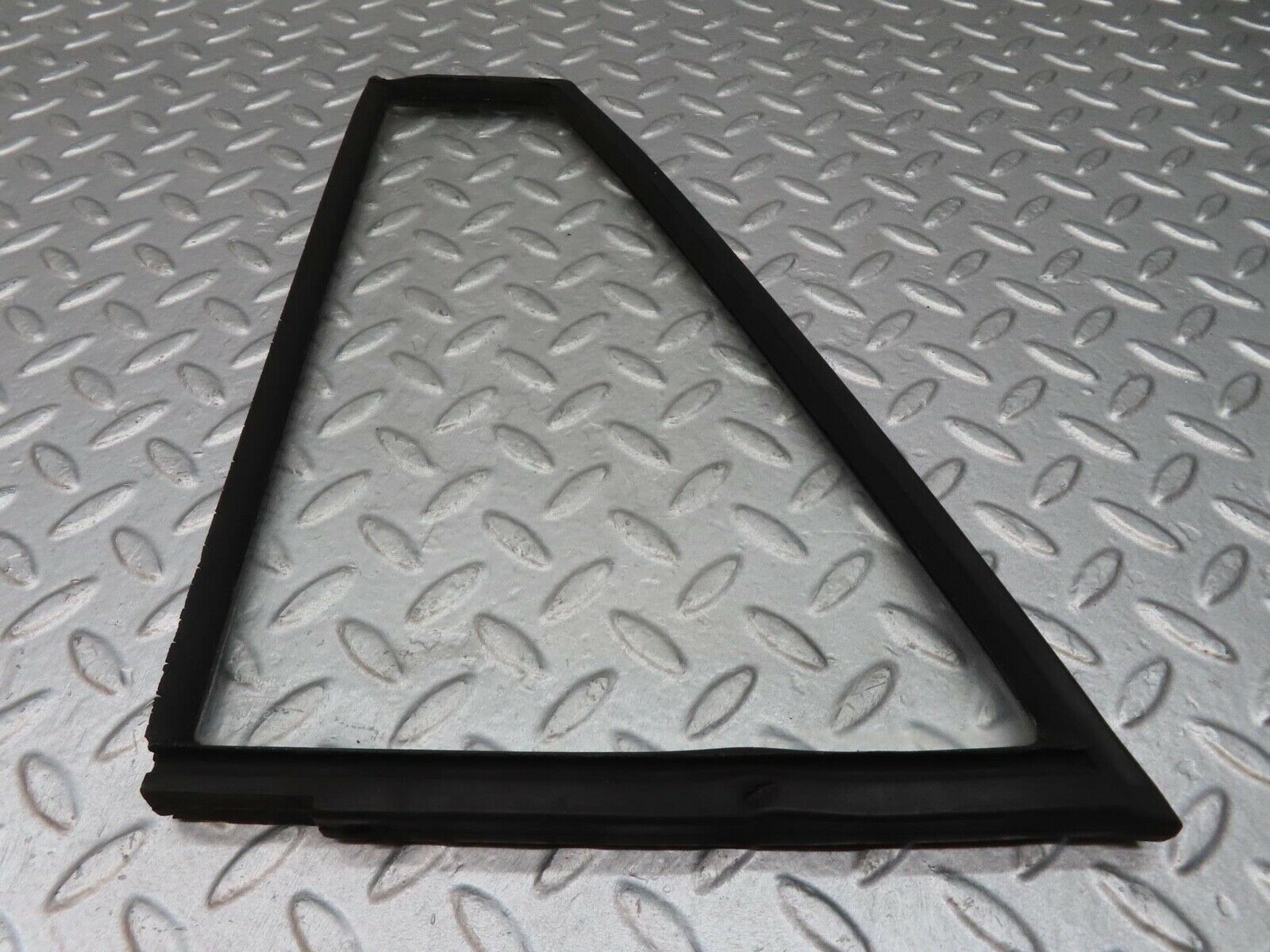 12912 Mercedes-Benz W111 220SE Rear Right Door Quarter Window