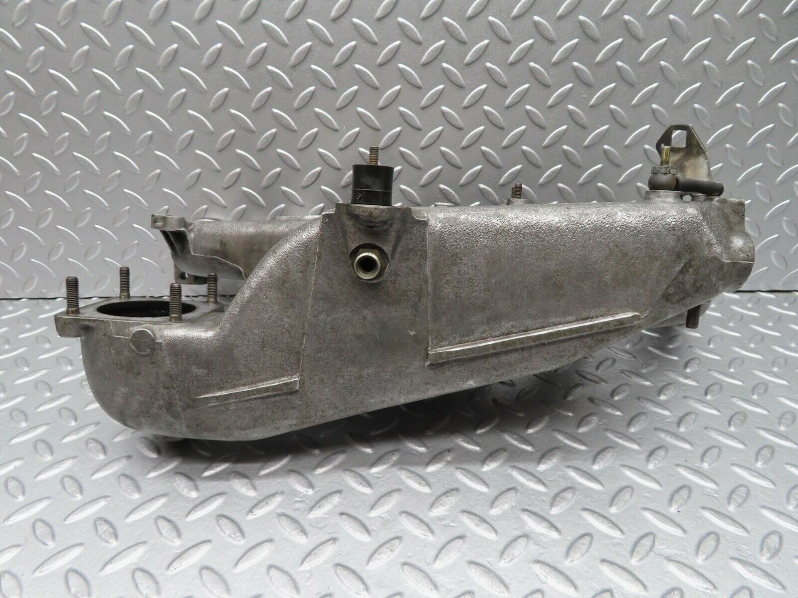 14080 Mercedes-Benz C107 280SLC Intake Manifold 1101412401