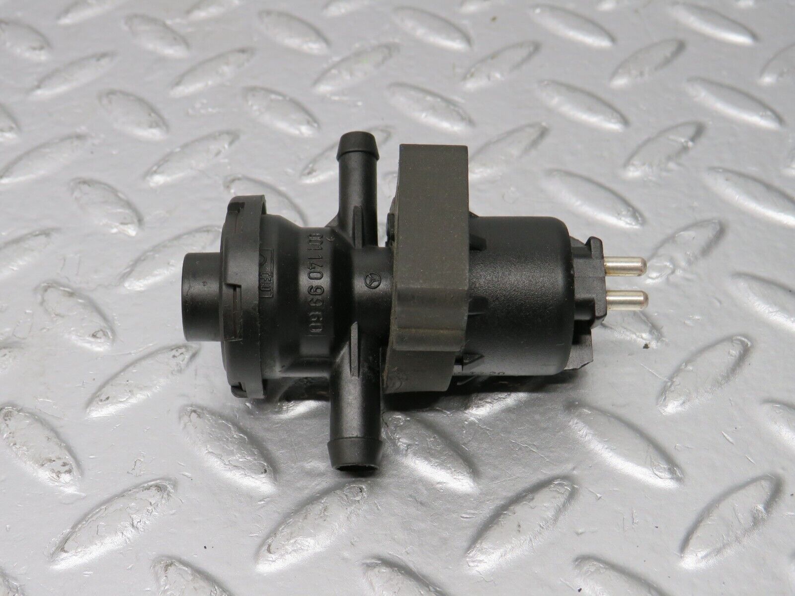 39715 Mercedes-Benz R129 320SL Coupe Fuel Regeneration Valve 0011409960