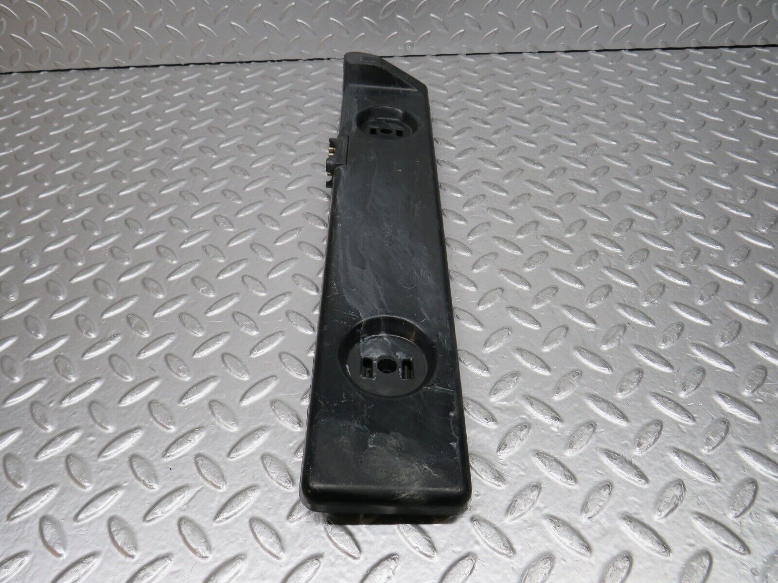 0105 Mercedes-Benz W123 Tail Light Bulb Holder Right Side 22064R