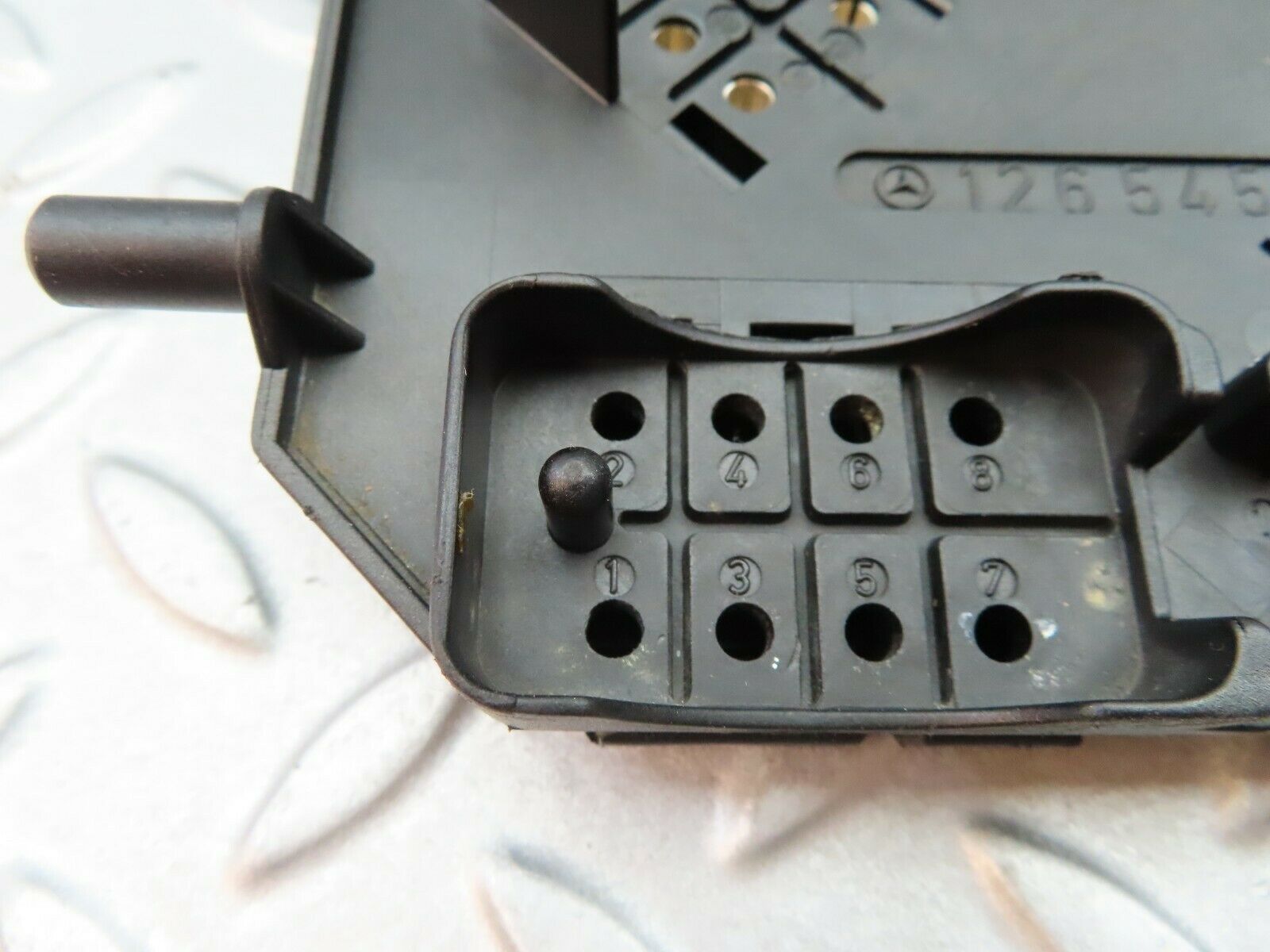 6232 Mercedes-Benz W126 380SE Connection Plate For Seat Adjustment 1265451943