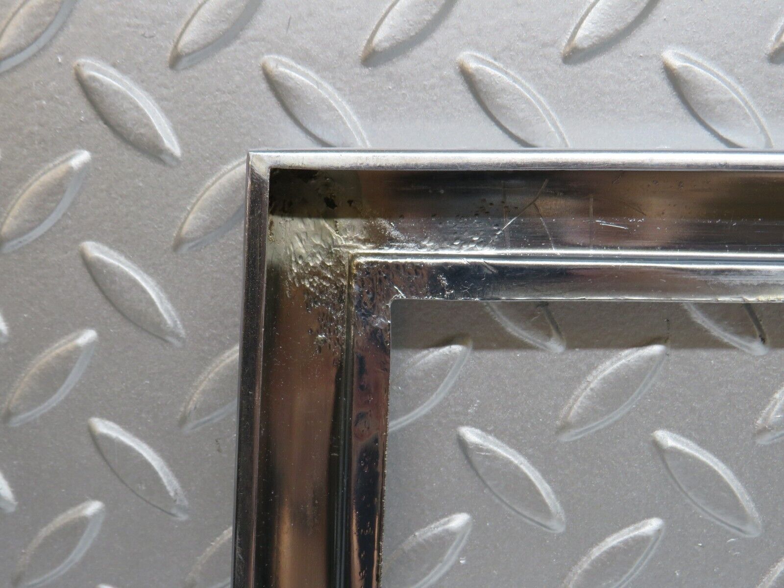 37318 Mercedes-Benz W109 300SEL Rear Right Door Chrome Window Frame