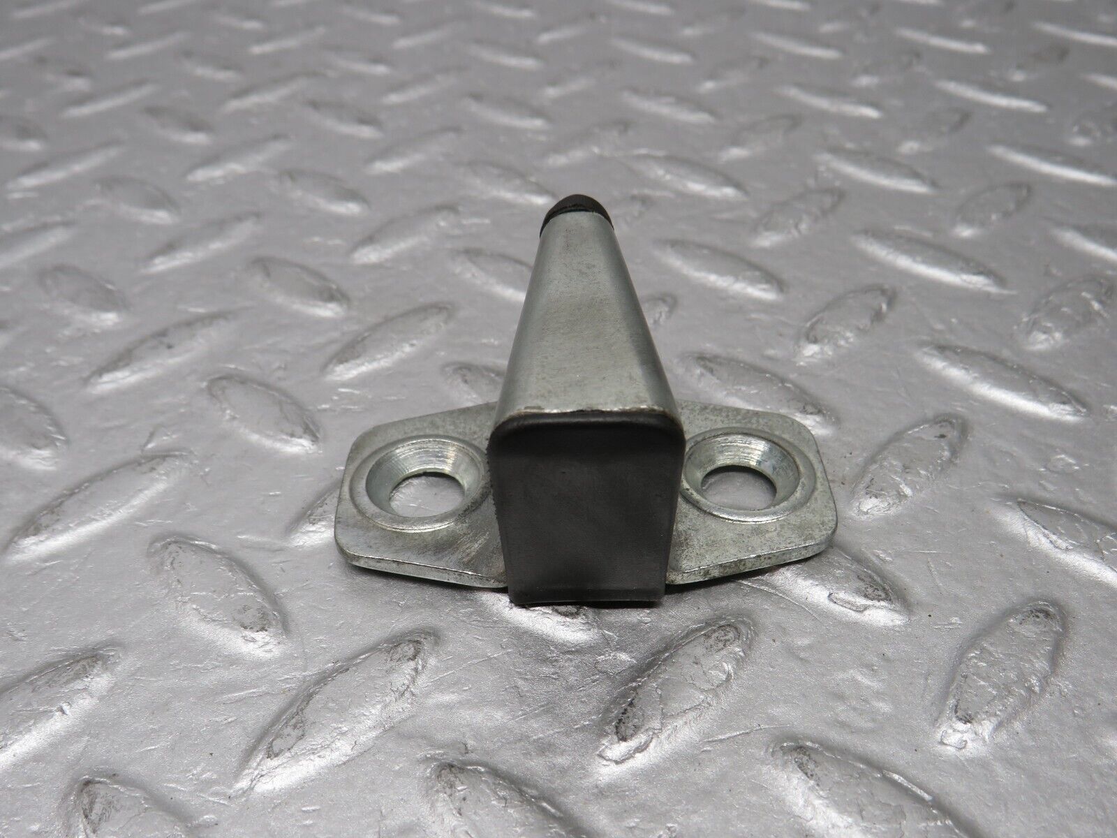 36612 Mercedes-Benz W201 190E 2.0L Door Lock Latch