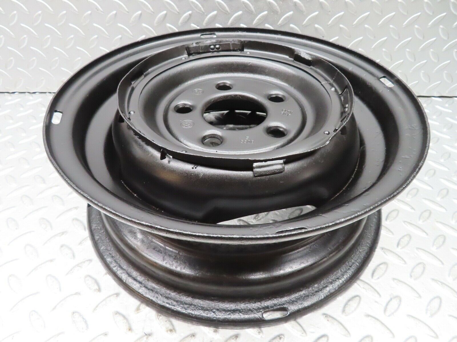 18994 Mercedes-Benz W121 190b Ponton Steel Wheel 4.5kx13