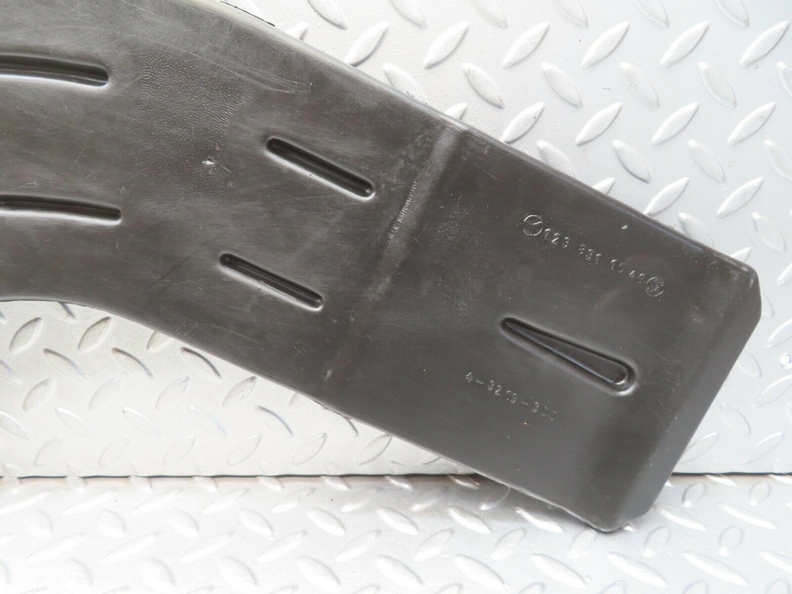 13469 Mercedes-Benz W123 200 Air Duct Heater Ventilation Right 1238311046