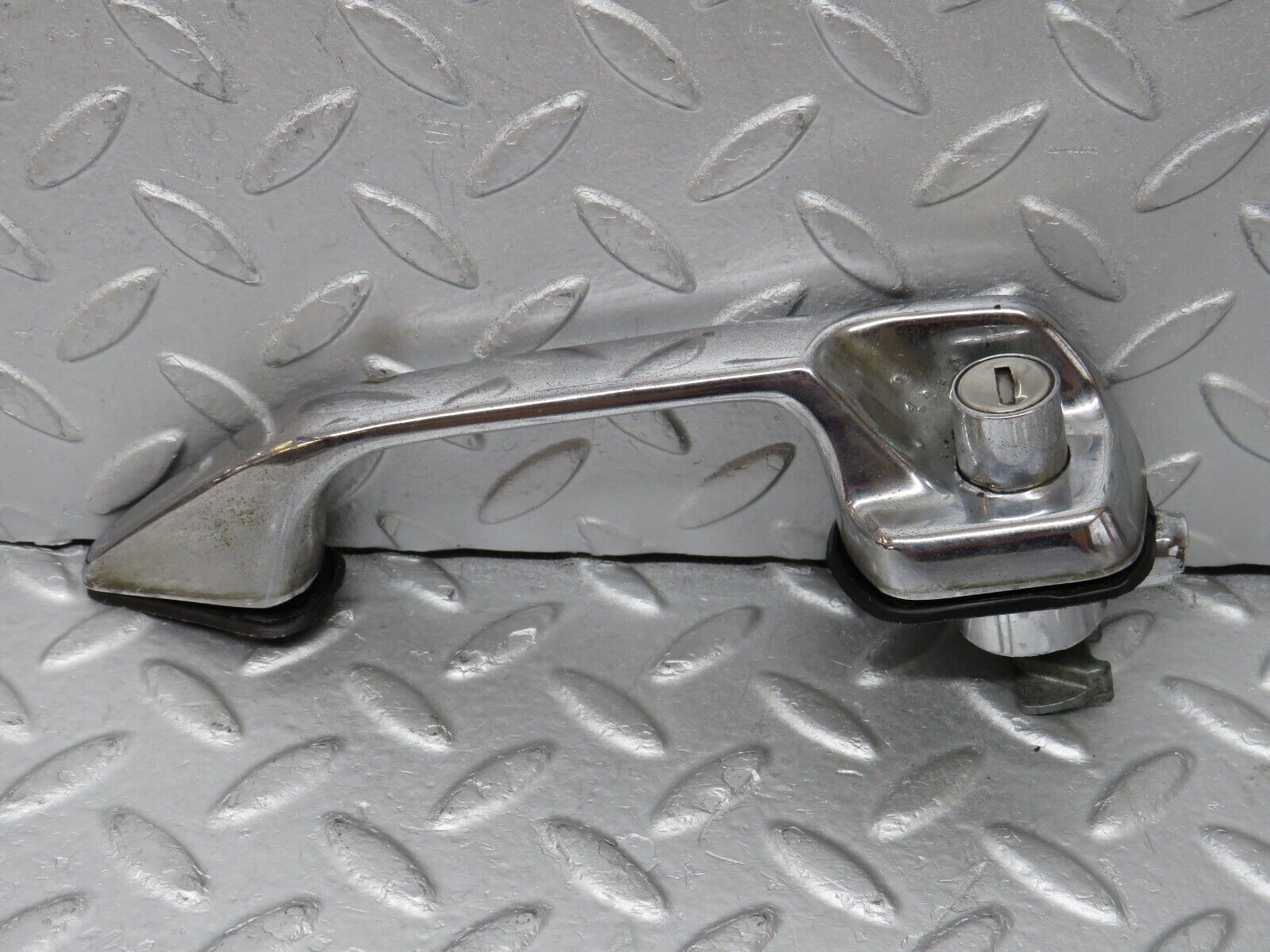 35741 Mercedes-Benz W108 Chrome Door Handle Front Left 1087661301