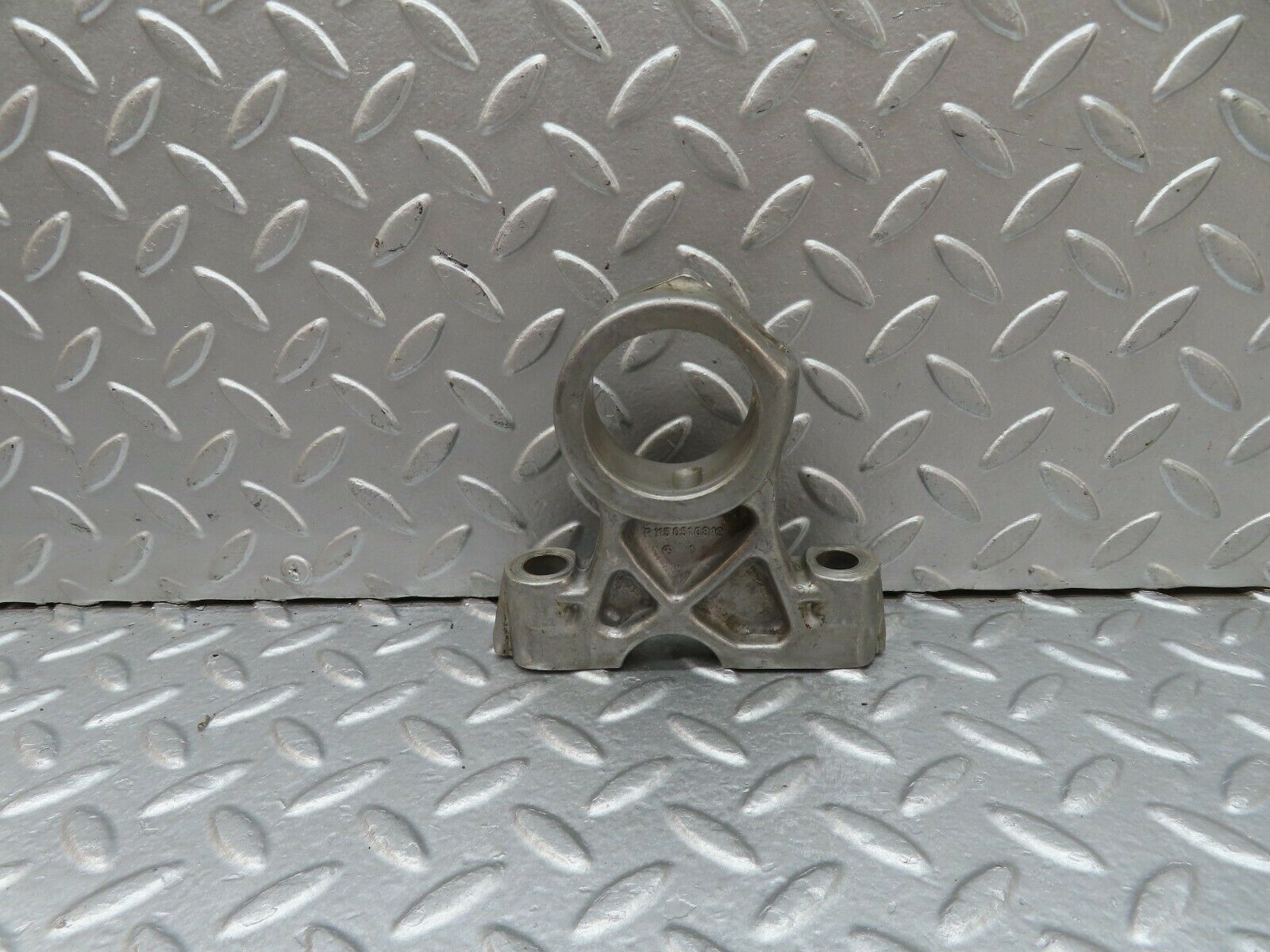 18035 Mercedes-Benz W123 200 Camshaft Tower Bearing 1150510812