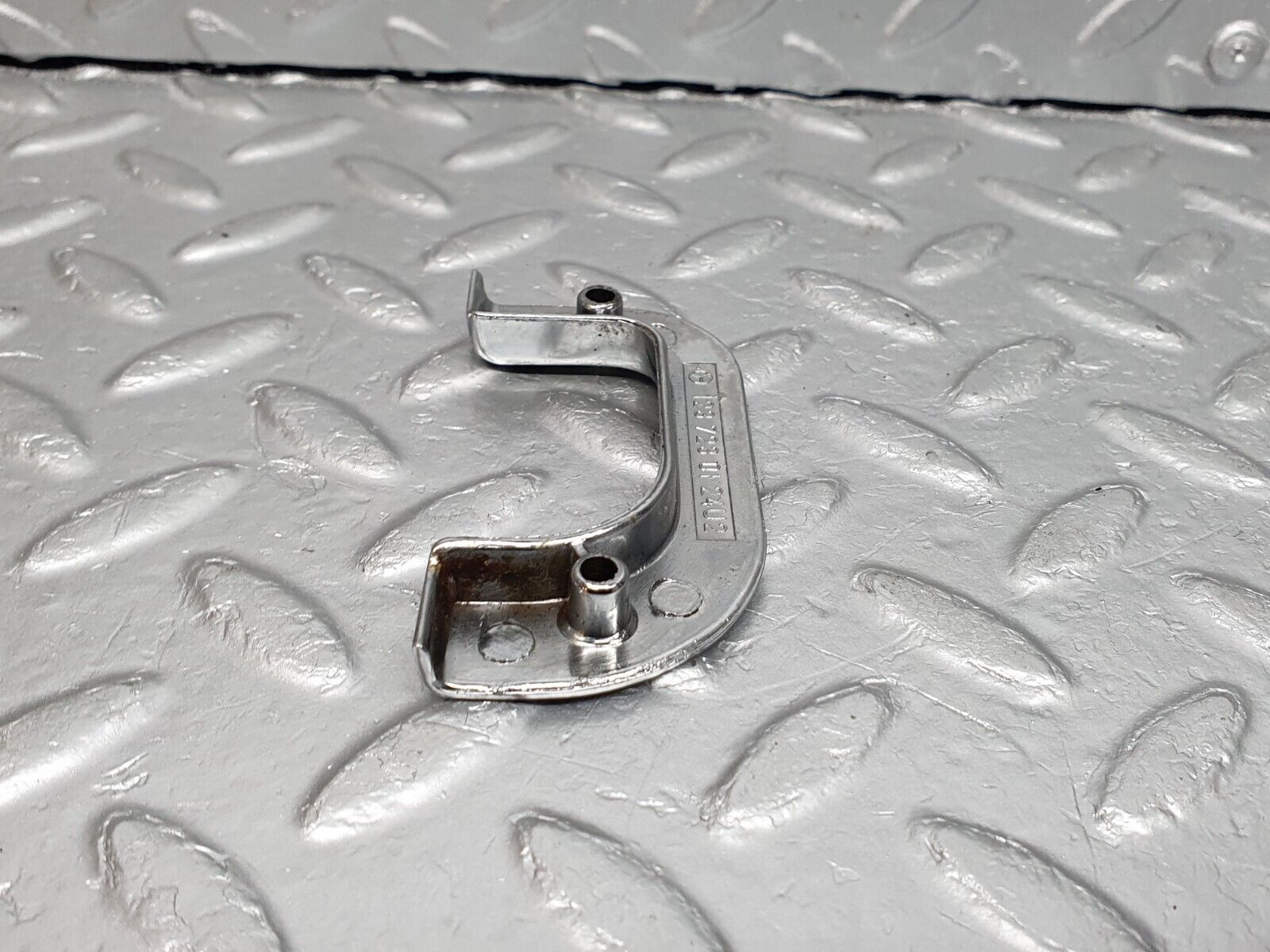 40897 Mercedes-Benz W126 300SE Interior Chrome Door Latch Trim Left 1237230124