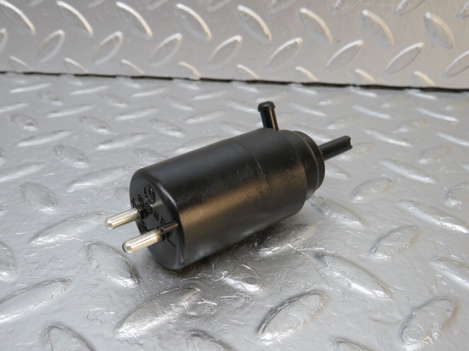 32418 Mercedes-Benz S124 300TE Wagon Windscreen Washer Pump Hella 1248690221