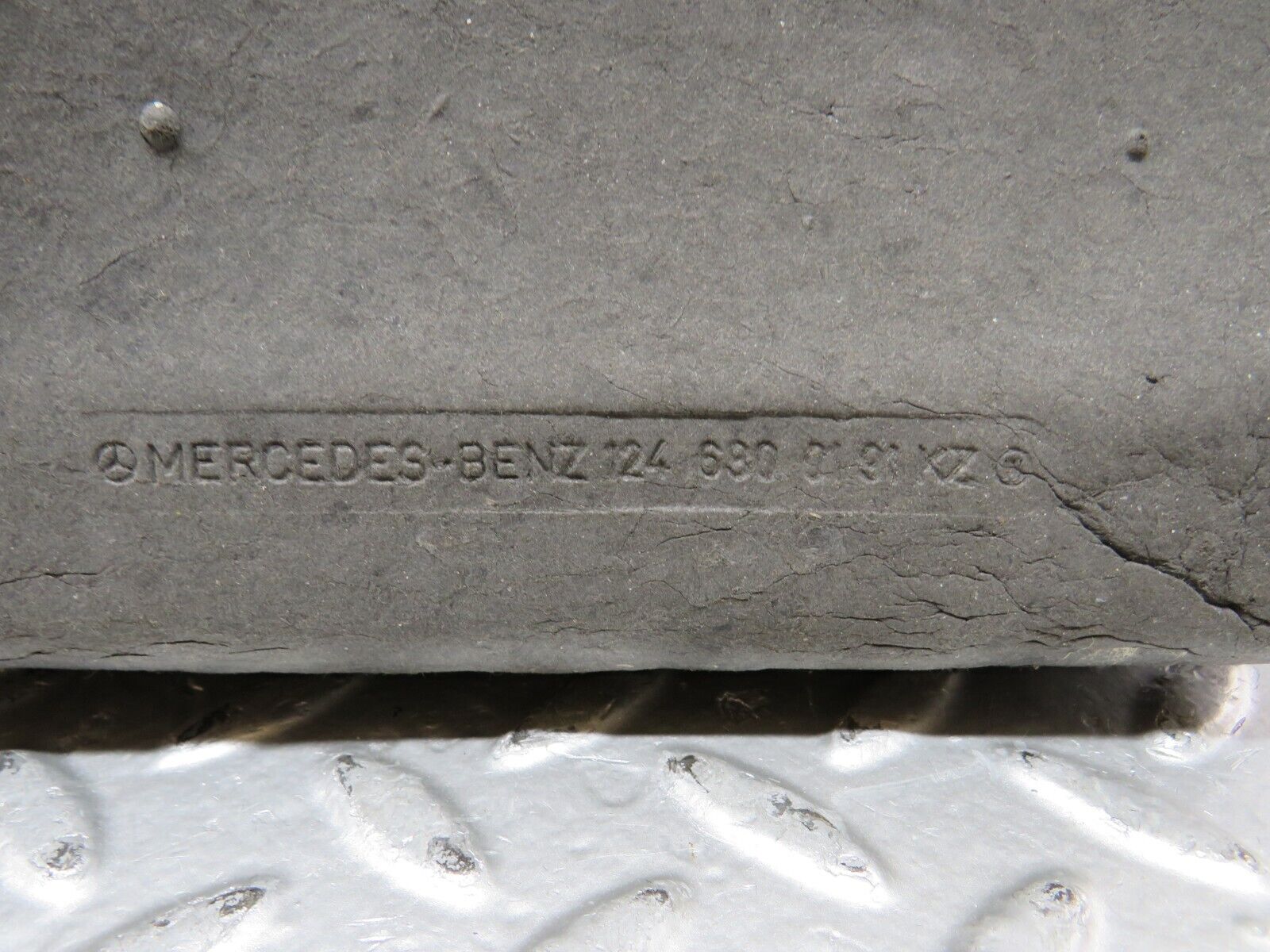 26611 Mercedes-Benz C124 220CE Coupe Glove Box 1246800191