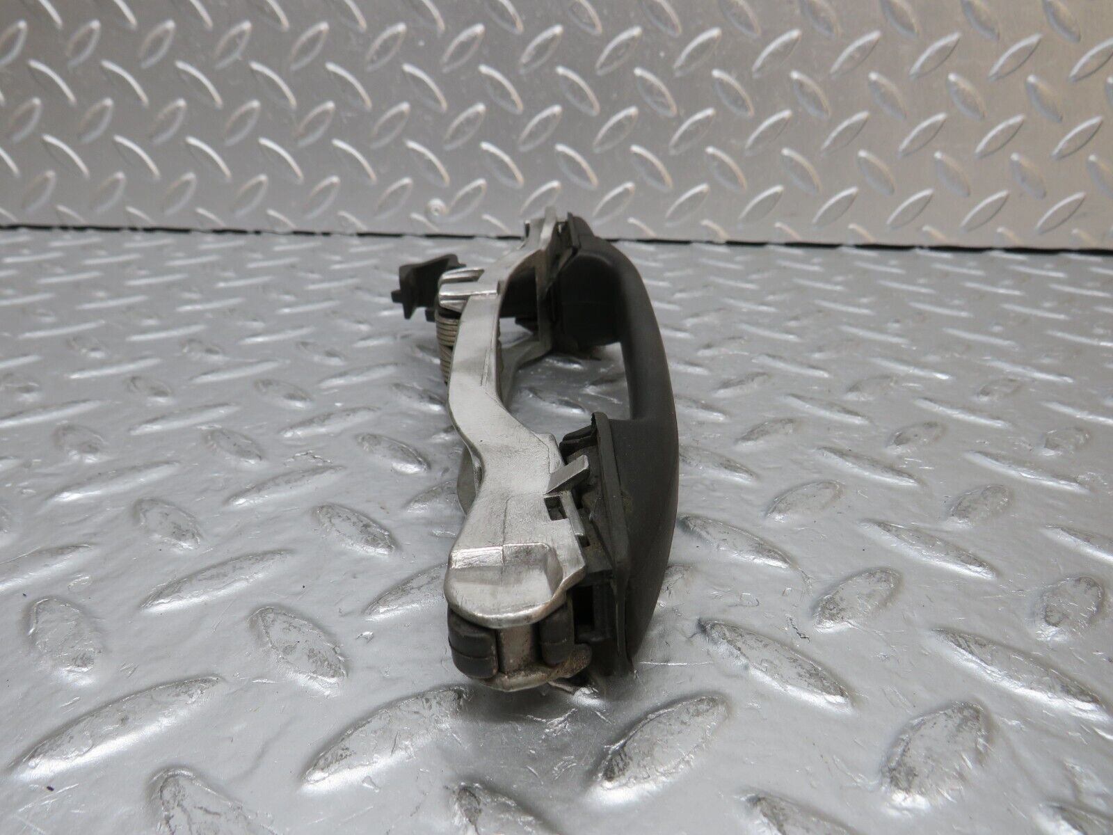 31714 Mercedes-Benz W201 190LE 1.8L Exterior Door Handle Rear Left