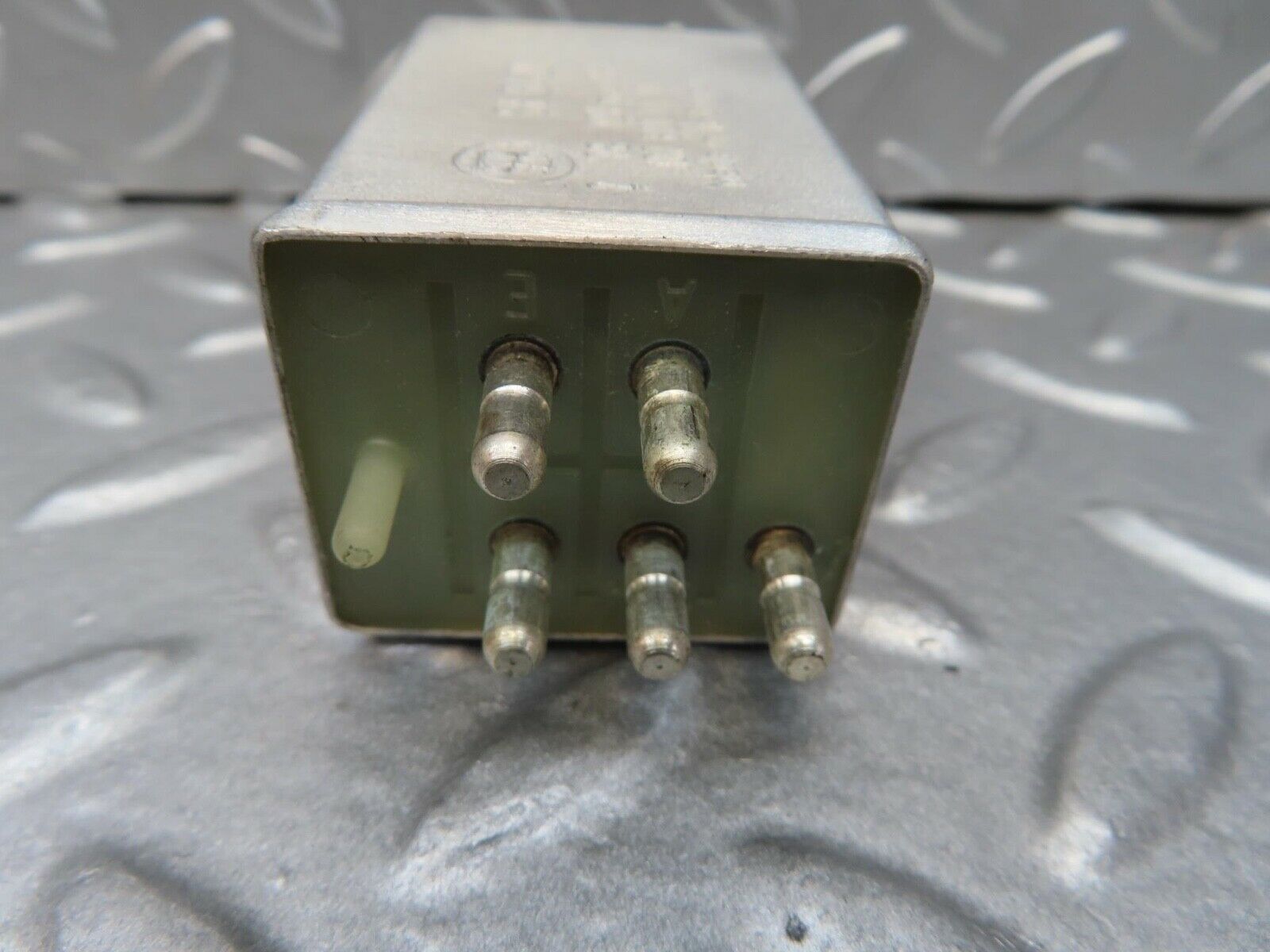 14018 Mercedes-Benz C107 280SLC Rear Heated Window Relay 1078200010