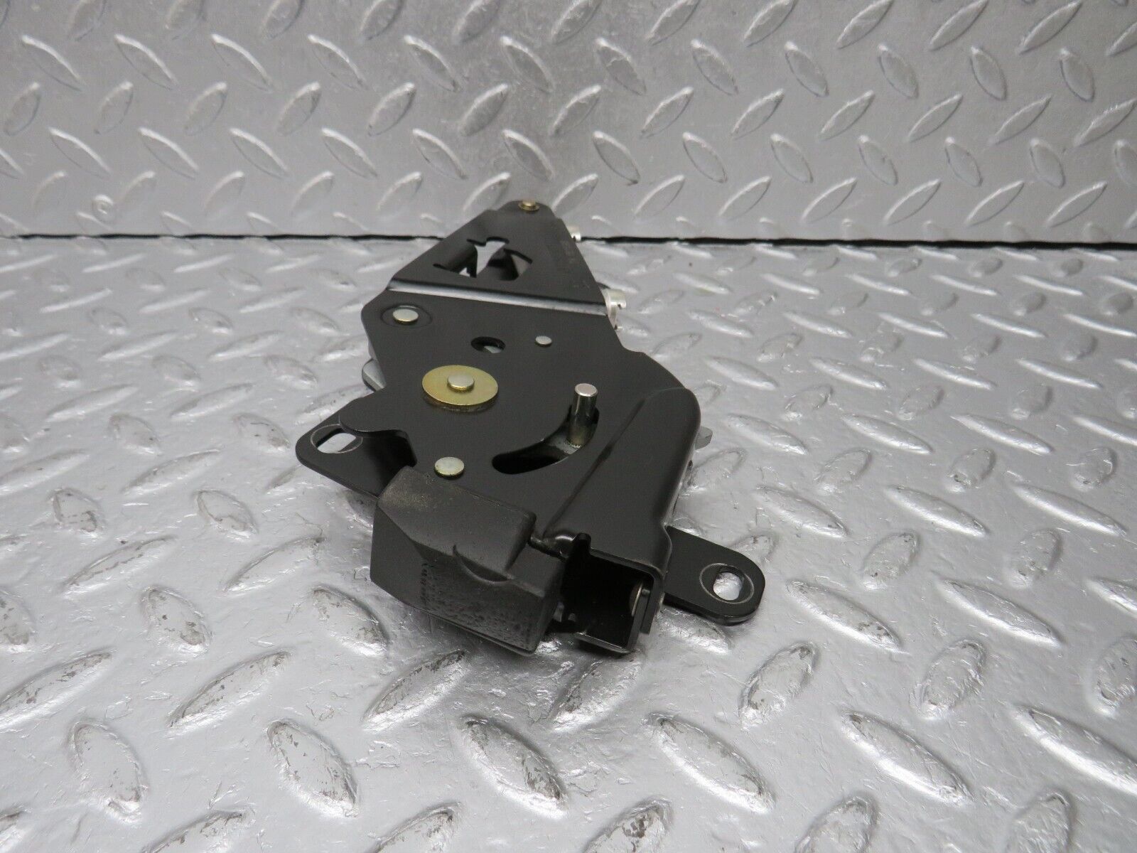 39615 Mercedes-Benz R129 320SL Coupe Roof Lock Left Side 1298001574