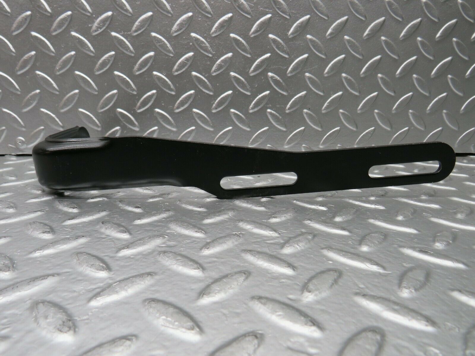 22623 Mercedes-Benz C124 E220 Coupe Exhaust Bracket