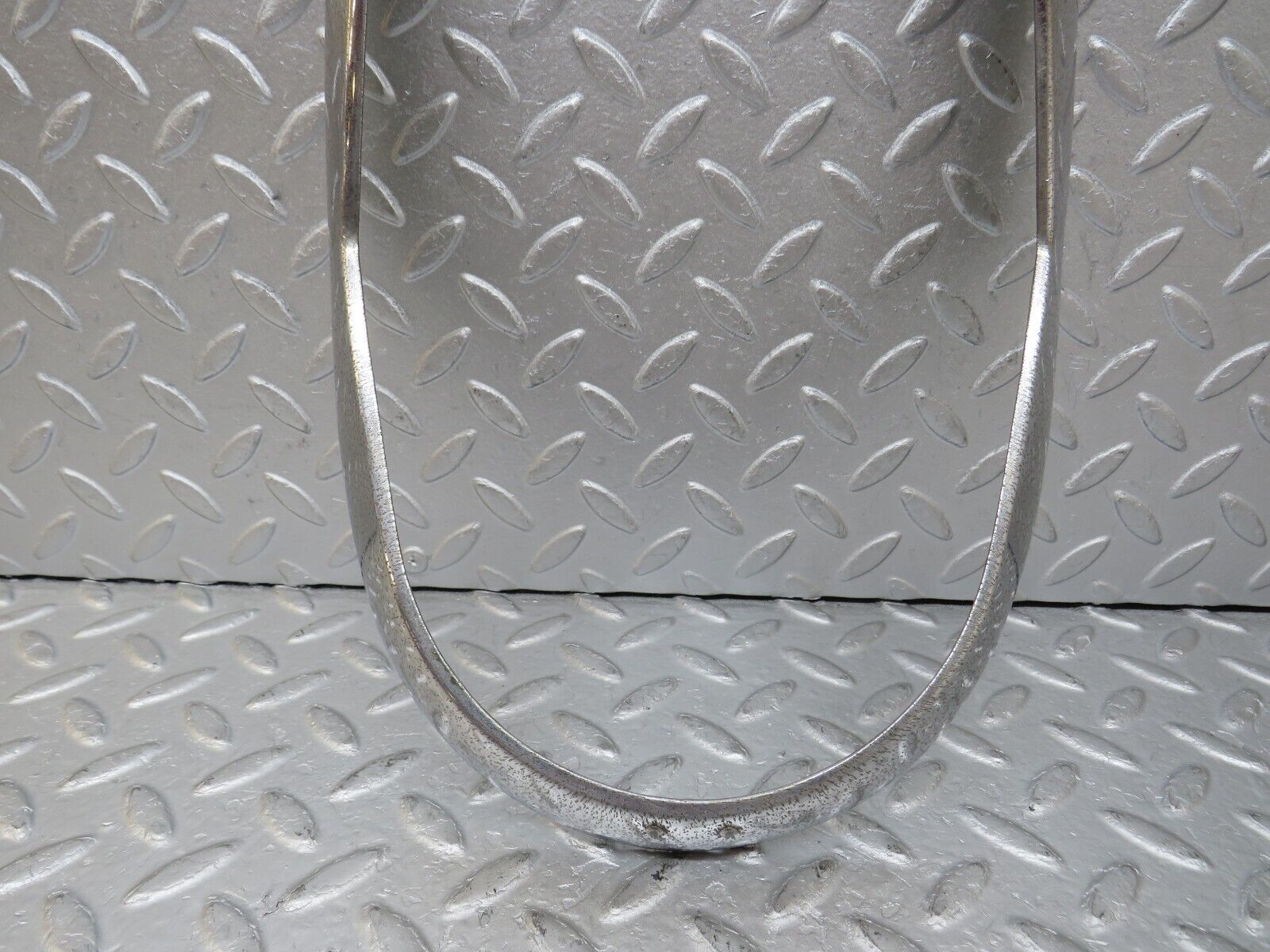 35753 Mercedes-Benz W108 Headlight Chrome Frame