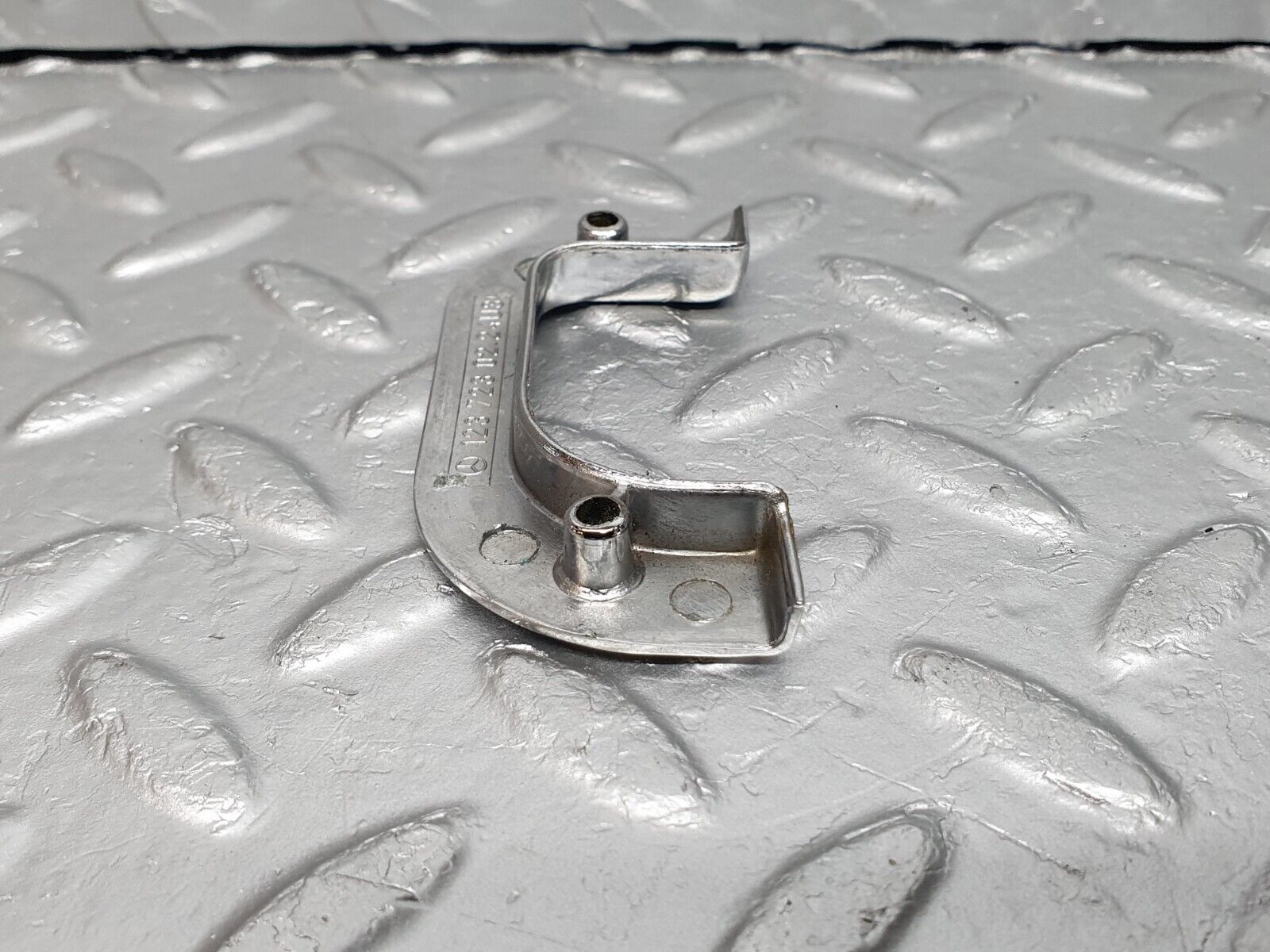 40896 Mercedes-Benz W126 300SE Interior Chrome Door Latch Trim Right 1237230224