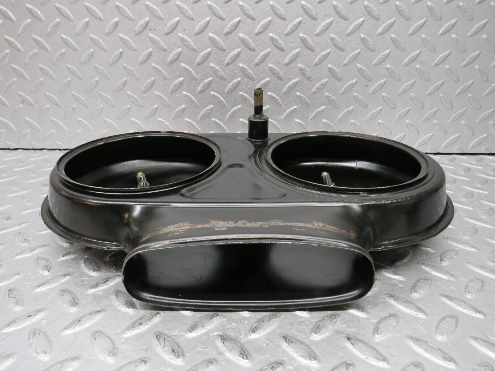 37706 Mercedes-Benz W108 280S Air Filter Housing Connection To Carburettor