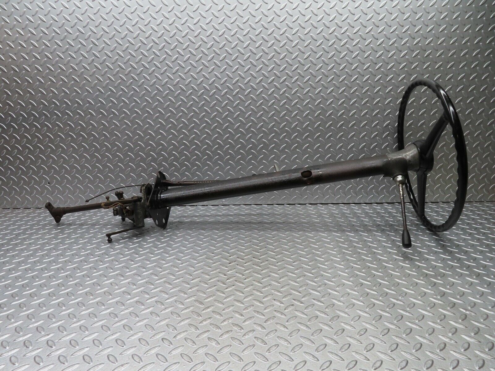 19022 Mercedes-Benz W120 W121 Ponton Steering Column With Steering Wheel
