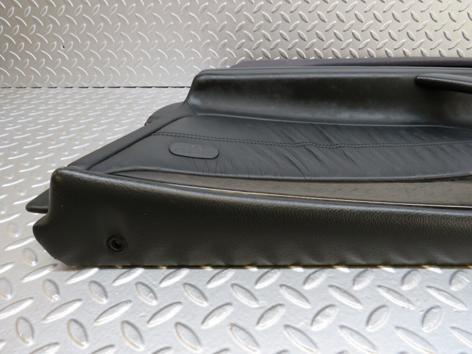 34730 Mercedes-Benz W210 320E Front Right Door Card 2107201651