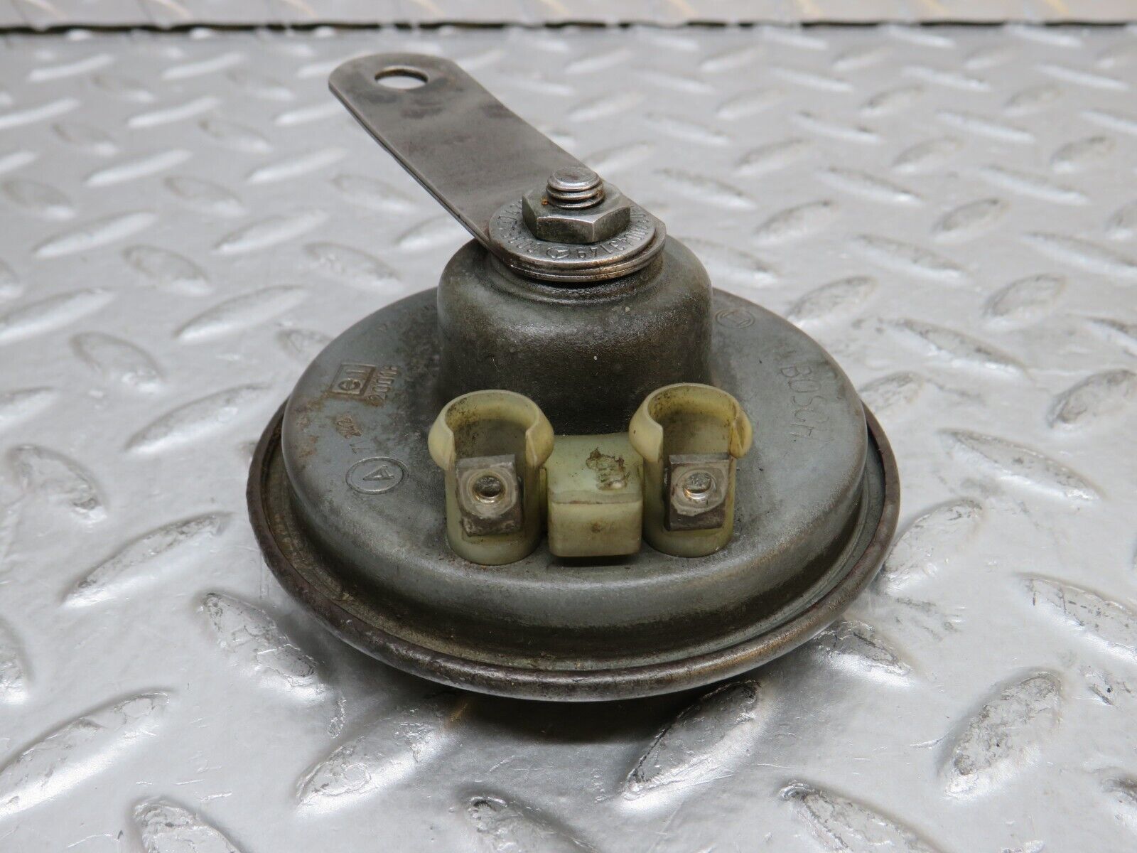 29424 Mercedes-Benz W124 230E Horn Bosch Pair 20016