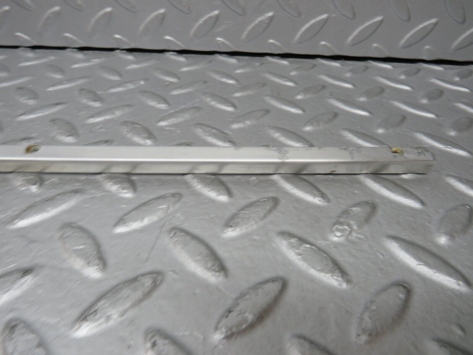 36953 Mercedes-Benz C126 420SEC Coupe Sunroof Chrome Trim