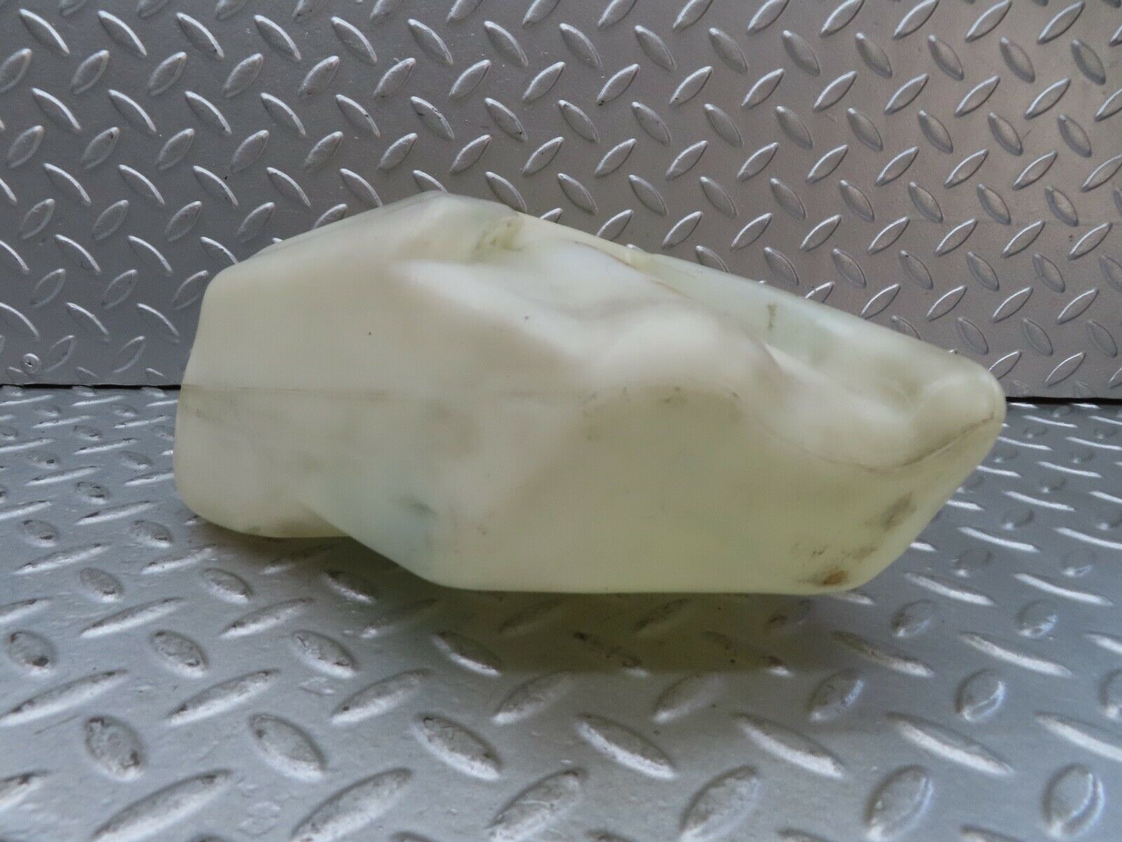 17613 Mercedes-Benz W116 450SEL Windscreen Washer Fluid Reservoir Tank