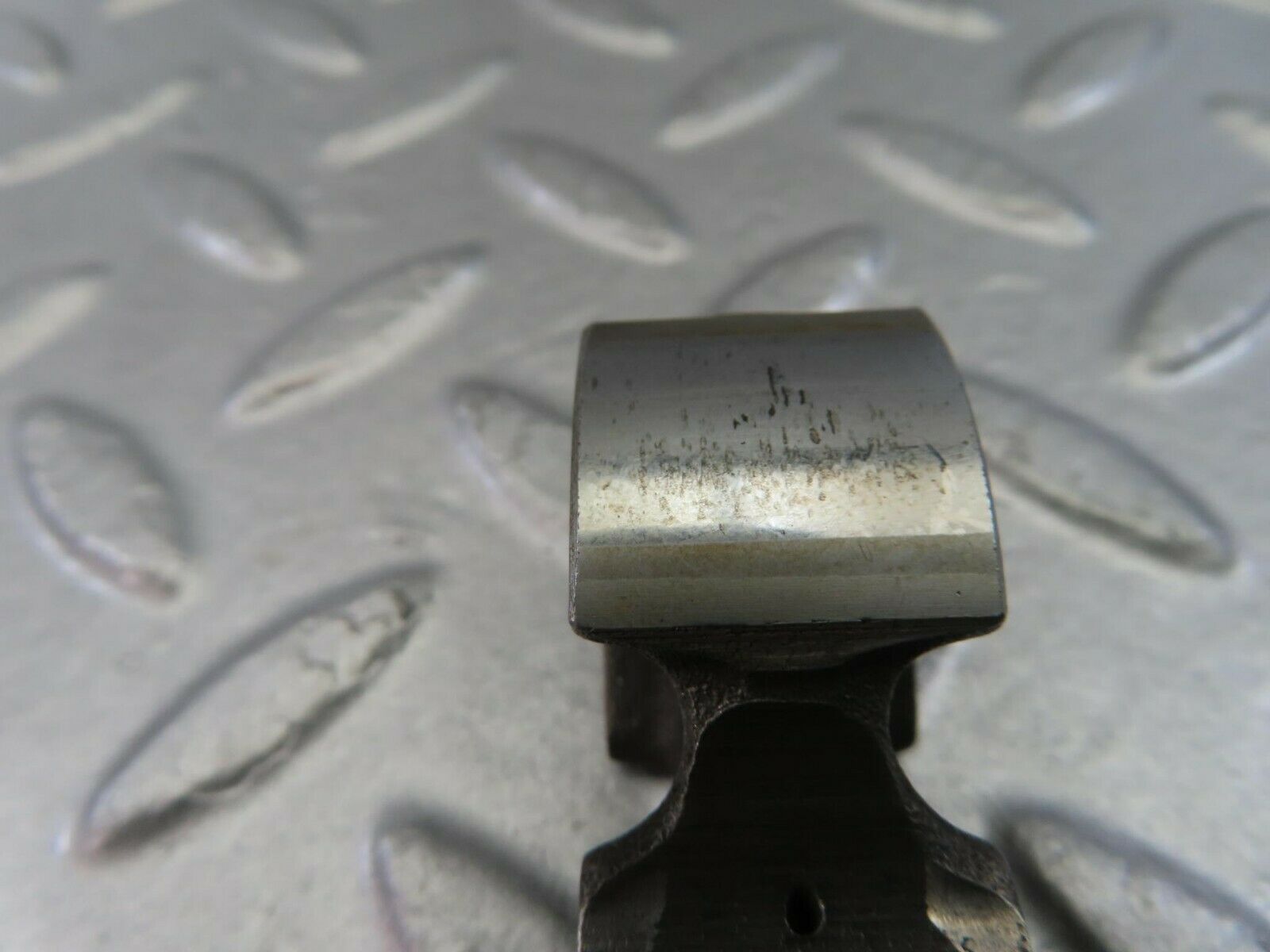 9868 Mercedes-Benz C123 280CE Coupe Valve Rocker Arm With Retaining Spring