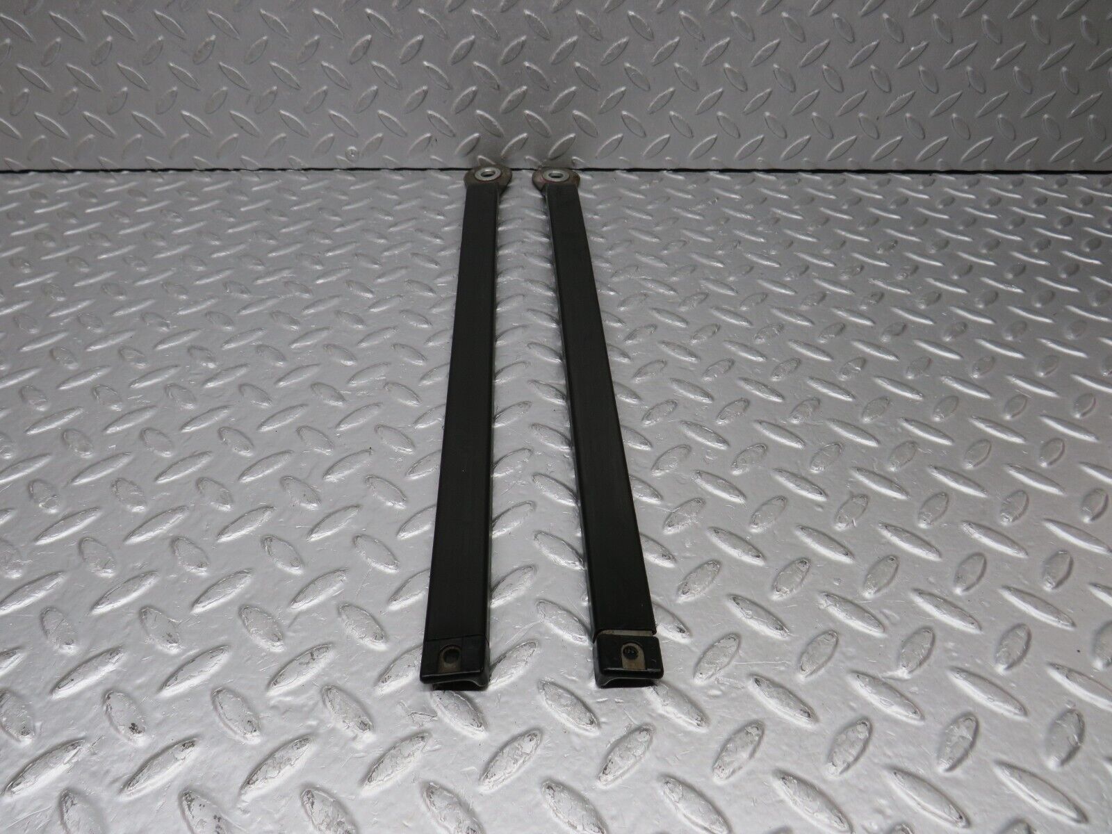 38810 Mercedes-Benz W201 190E 2.6L Seat Belt Runner 2x