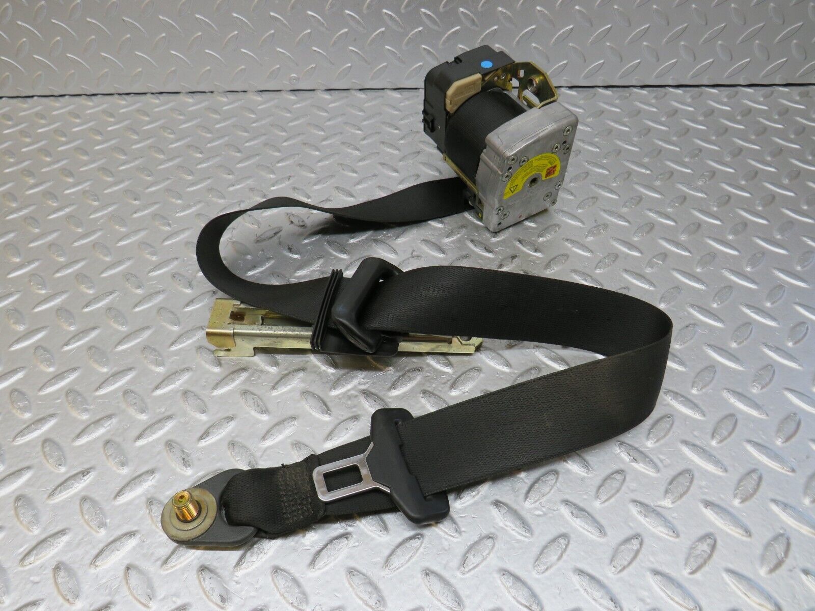 35083 Mercedes-Benz W210 320E Front Right Seat Belt 2108606685