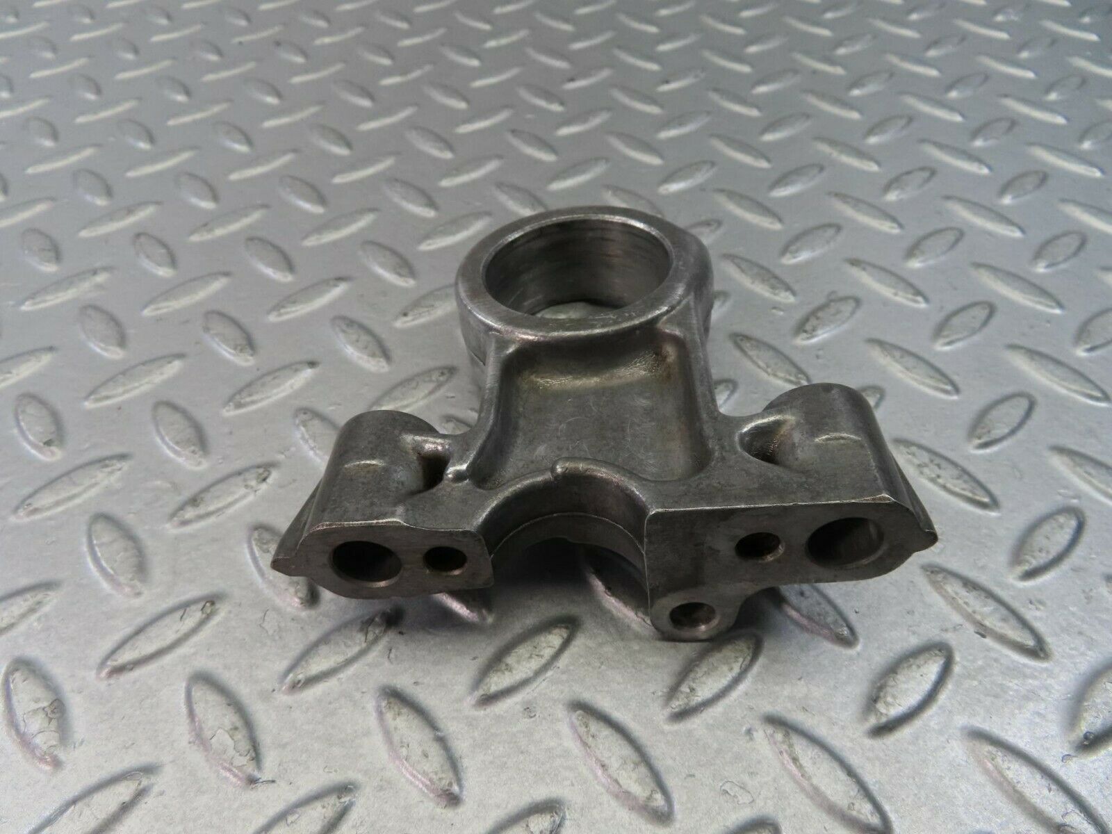 9008 Mercedes-Benz W108 Camshaft Tower Bearing 1140510016