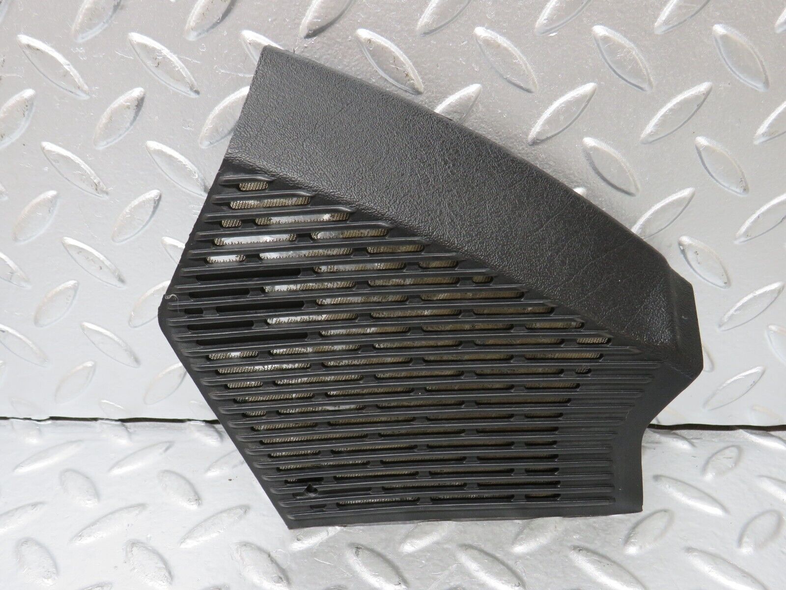 29855 Mercedes-Benz W123 230E Dashboard Speaker Covers 1236802707 1236802807