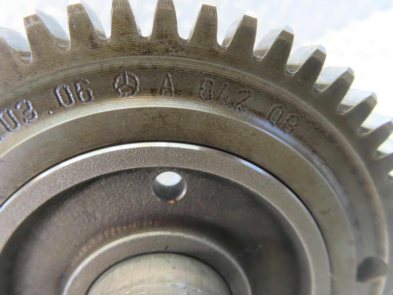 11266 Mercedes-Benz W221 S320 Camshaft Left Side A64208