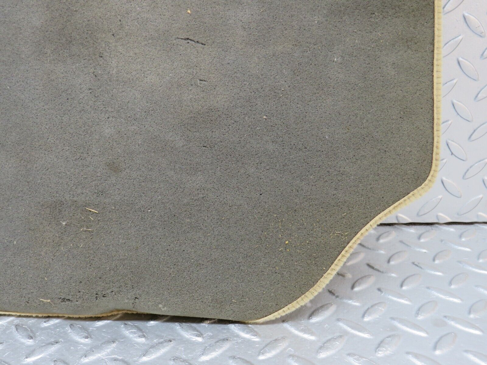 38375 Mercedes-Benz R129 280SL Coupe Front Left Floor Mat Beige