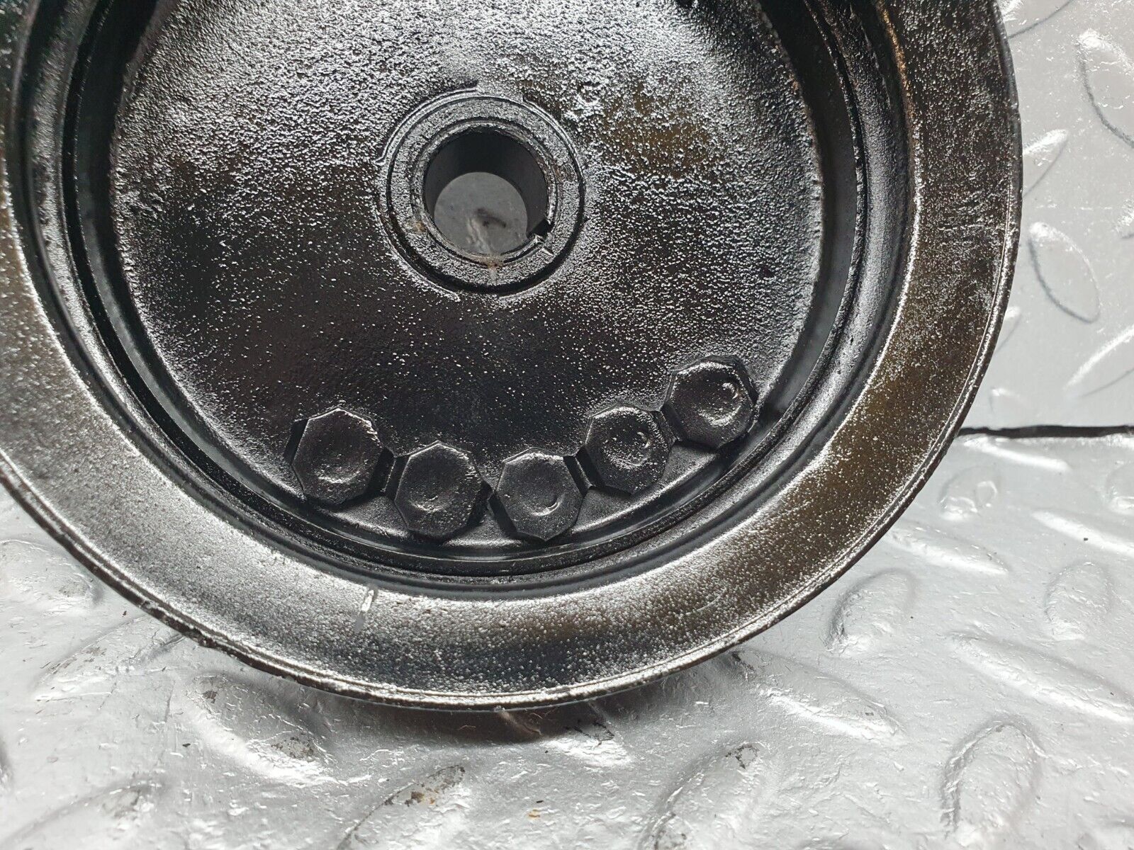 41546 Mercedes-Benz W116 350SE Power Steering Pump Pulley