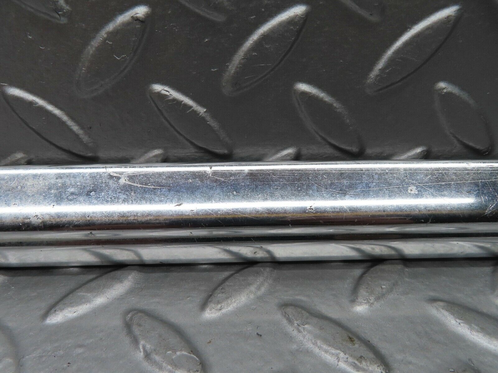 20957 Mercedes-Benz W114 250CE Coupe Left Door Chrome Moulding Trim