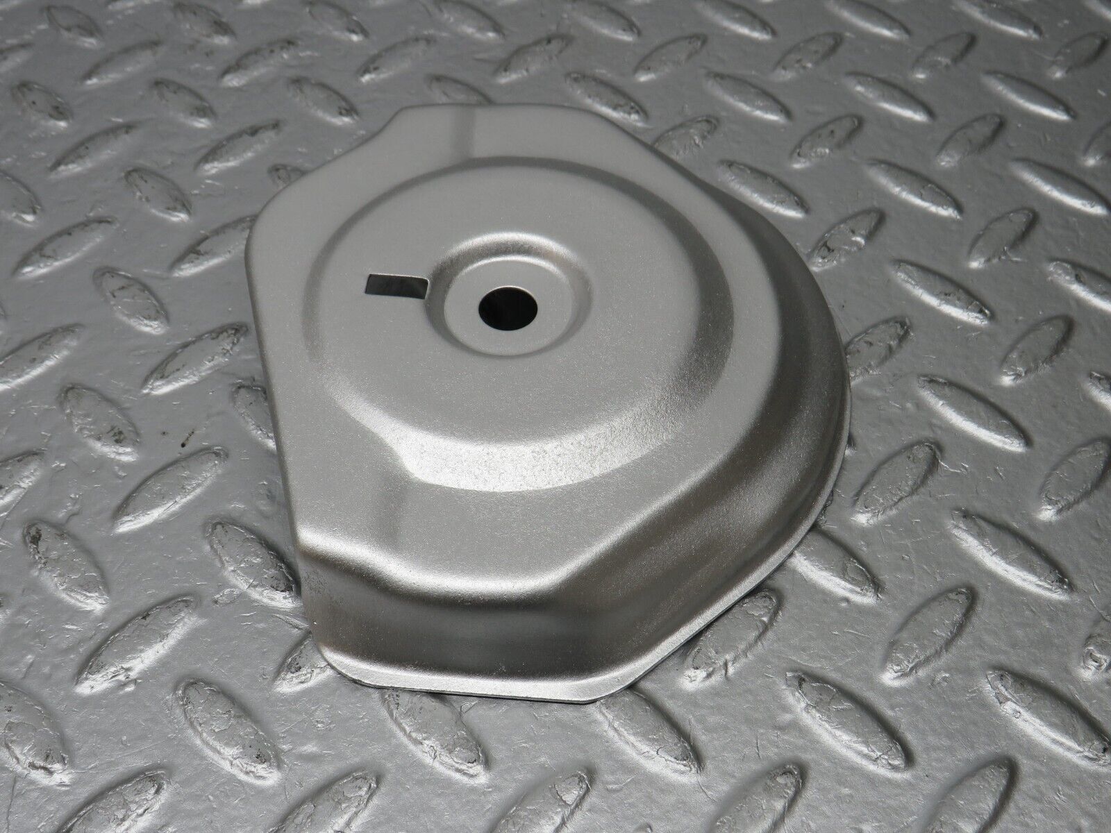 39606 Mercedes-Benz R129 320SL Coupe Engine Mount Bracket Heat Shield