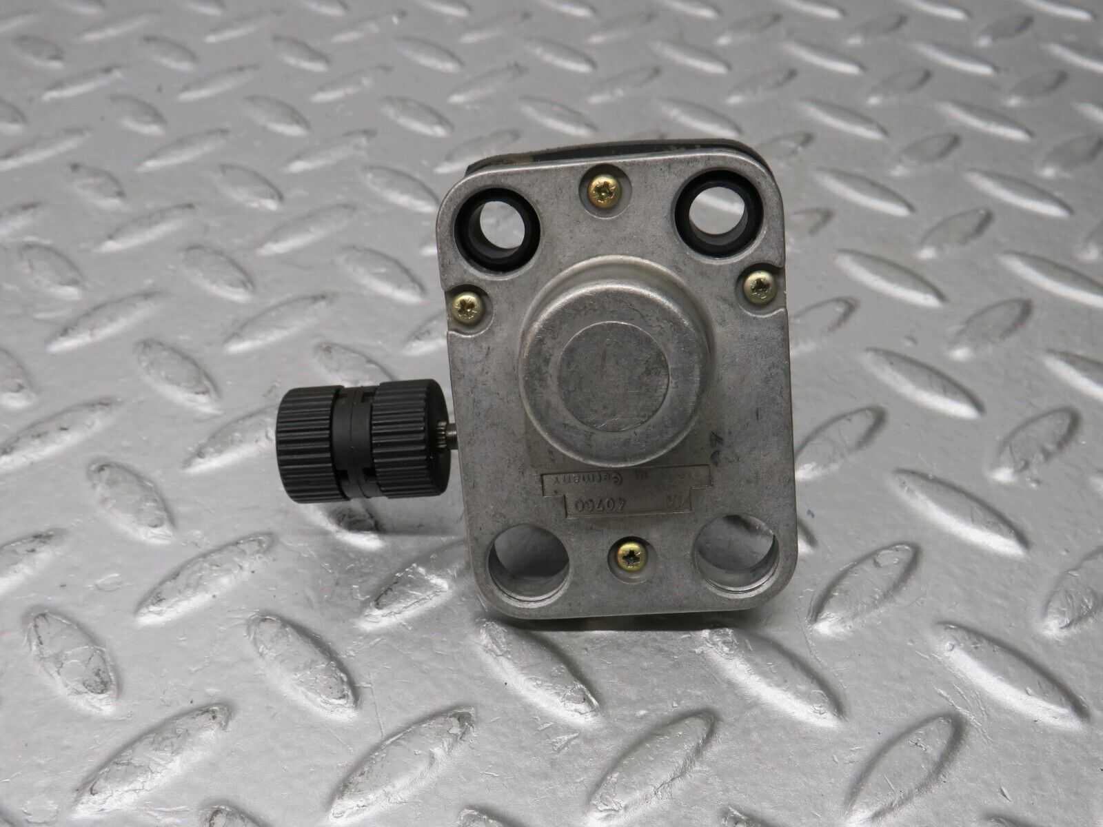 36854 Mercedes-Benz R129 300SL-24 Front Left Seat Adjustment Motor Bosch 1136201013 1298201207