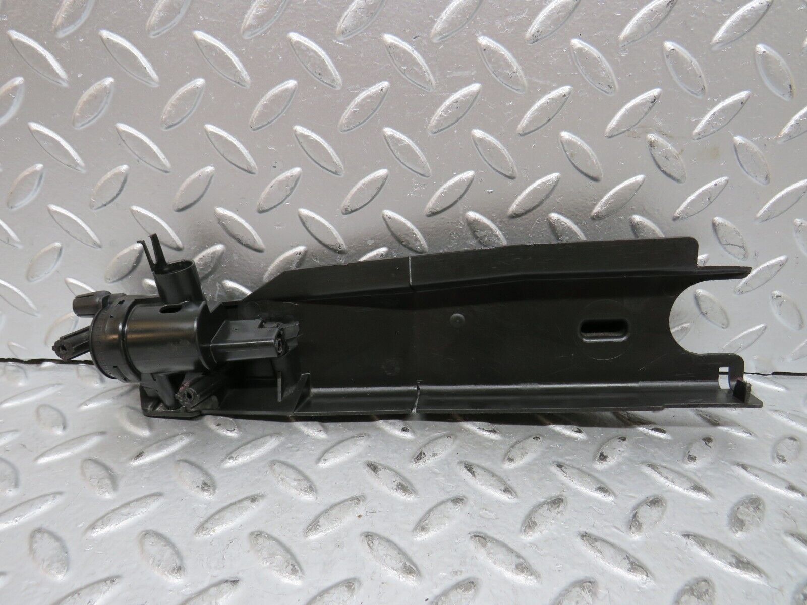 29108 Mercedes-Benz C124 320CE Coupe Trunk Lock Vacuum Actuator 1248050441