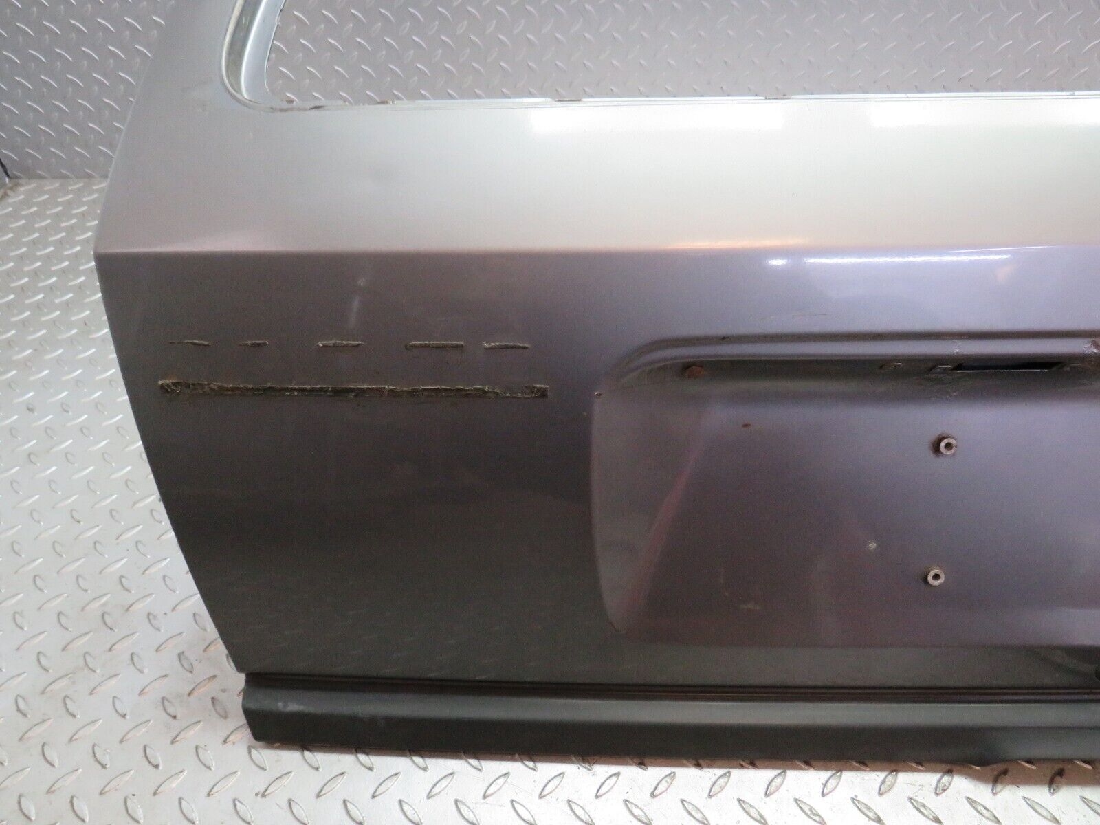 32579 Mercedes-Benz S124 220TE Wagon Tailgate Trunk Door & Handle Moulding Trim