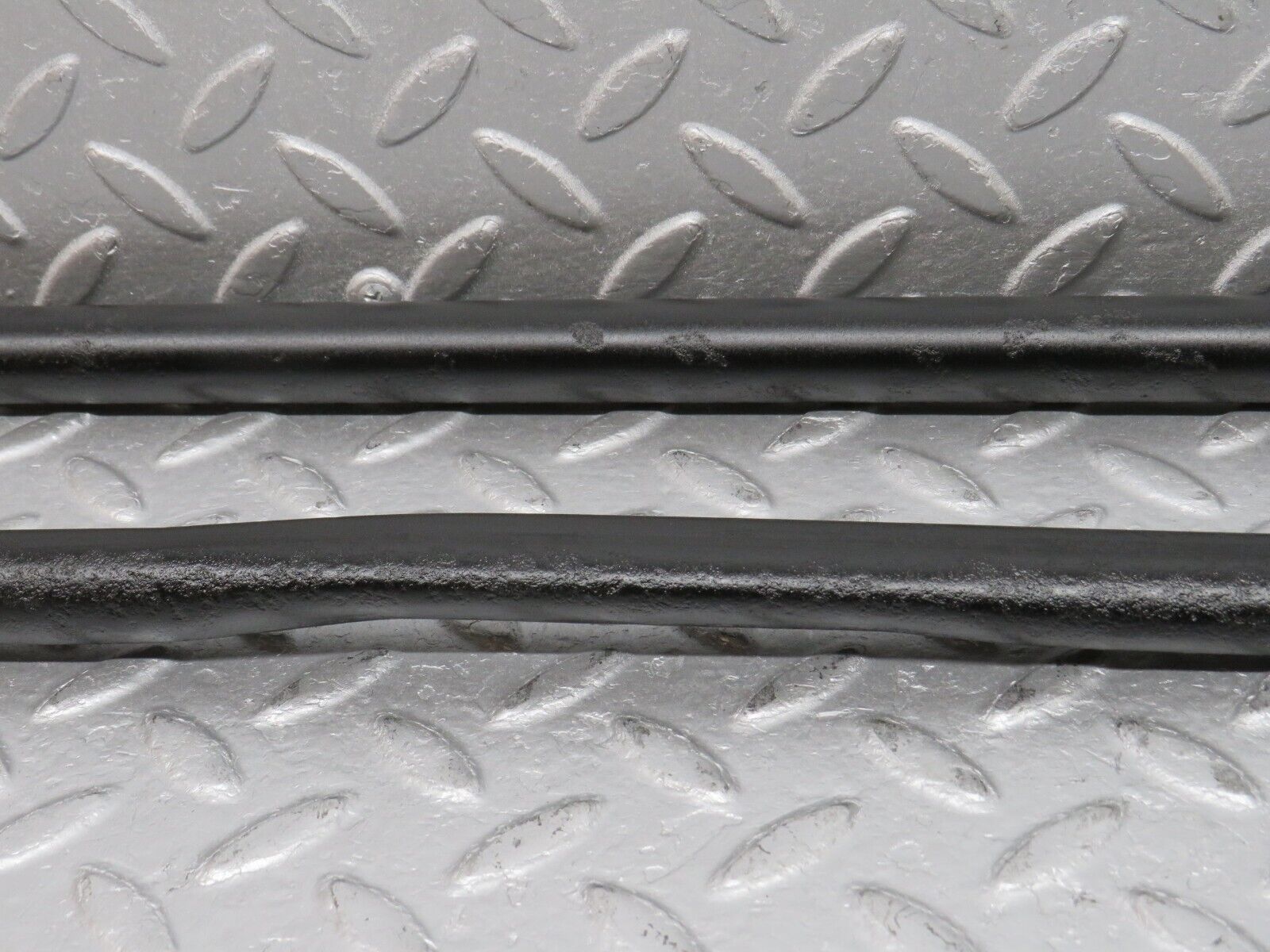 38583 Mercedes-Benz R129 280SL Coupe Rear Suspension Anti Roll Bar Support Bar 2x