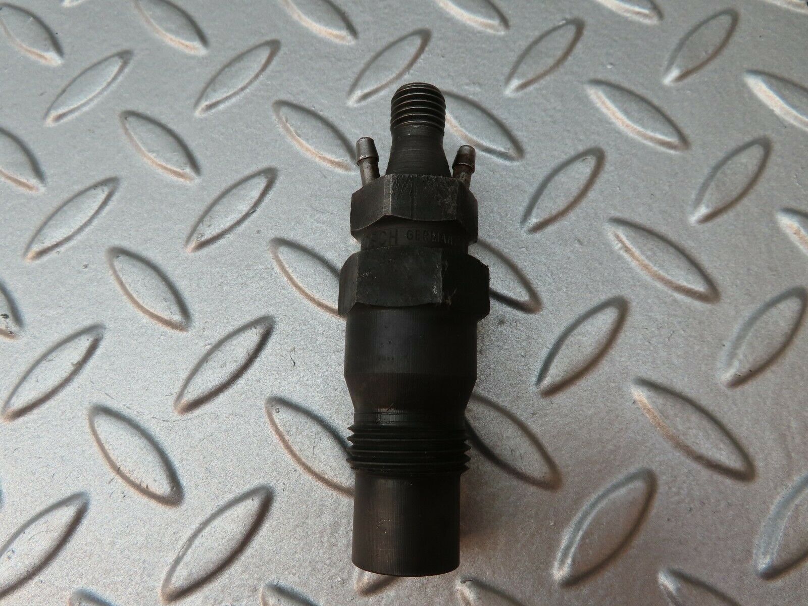 0325 Mercedes-Benz W115 220D Diesel Fuel Injector KCA30SD27/4