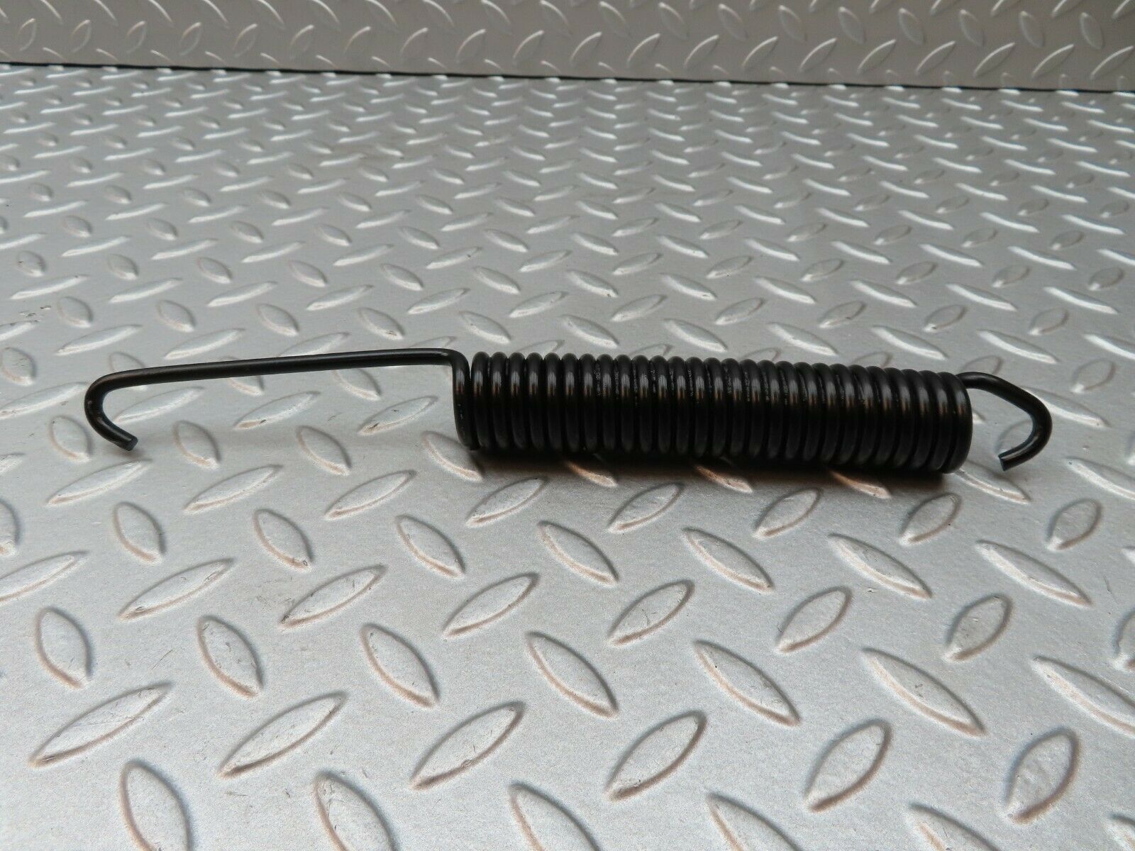 4567 Mercedes-Benz W108 280SE Bonnet Hinge Spring