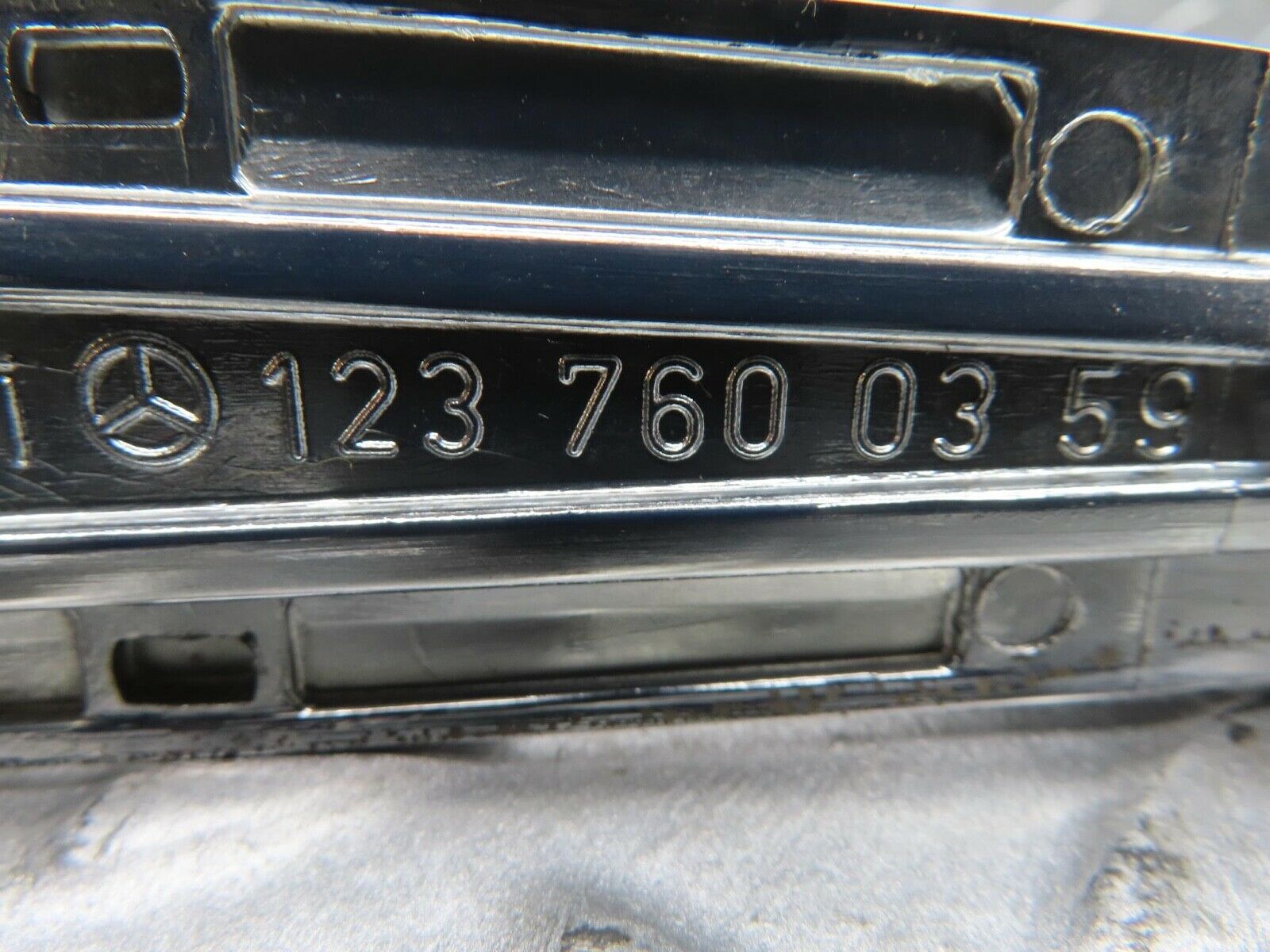 13866 Mercedes-Benz W123 200 Exterior Chrome Door Handle Rear 1237600359