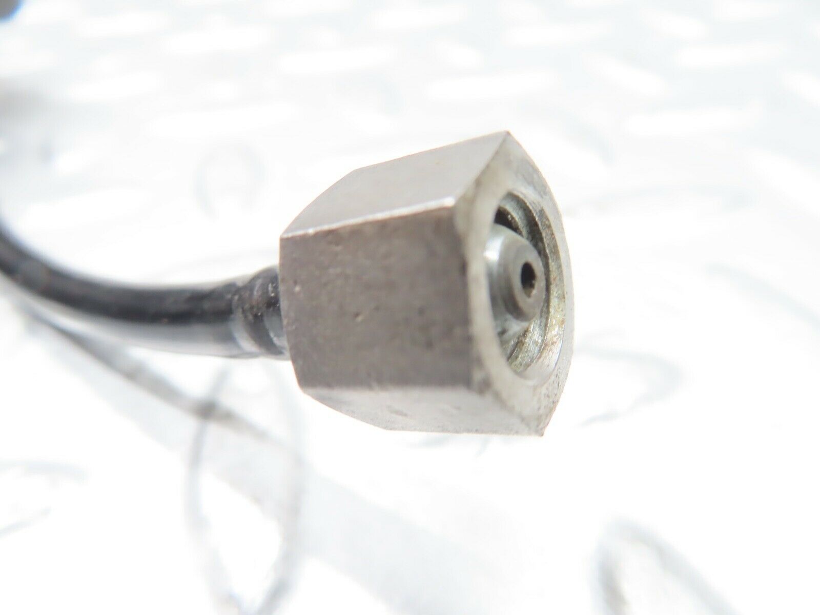 20991 Mercedes-Benz W114 250CE Coupe Oil Pressure Gauge Pipe