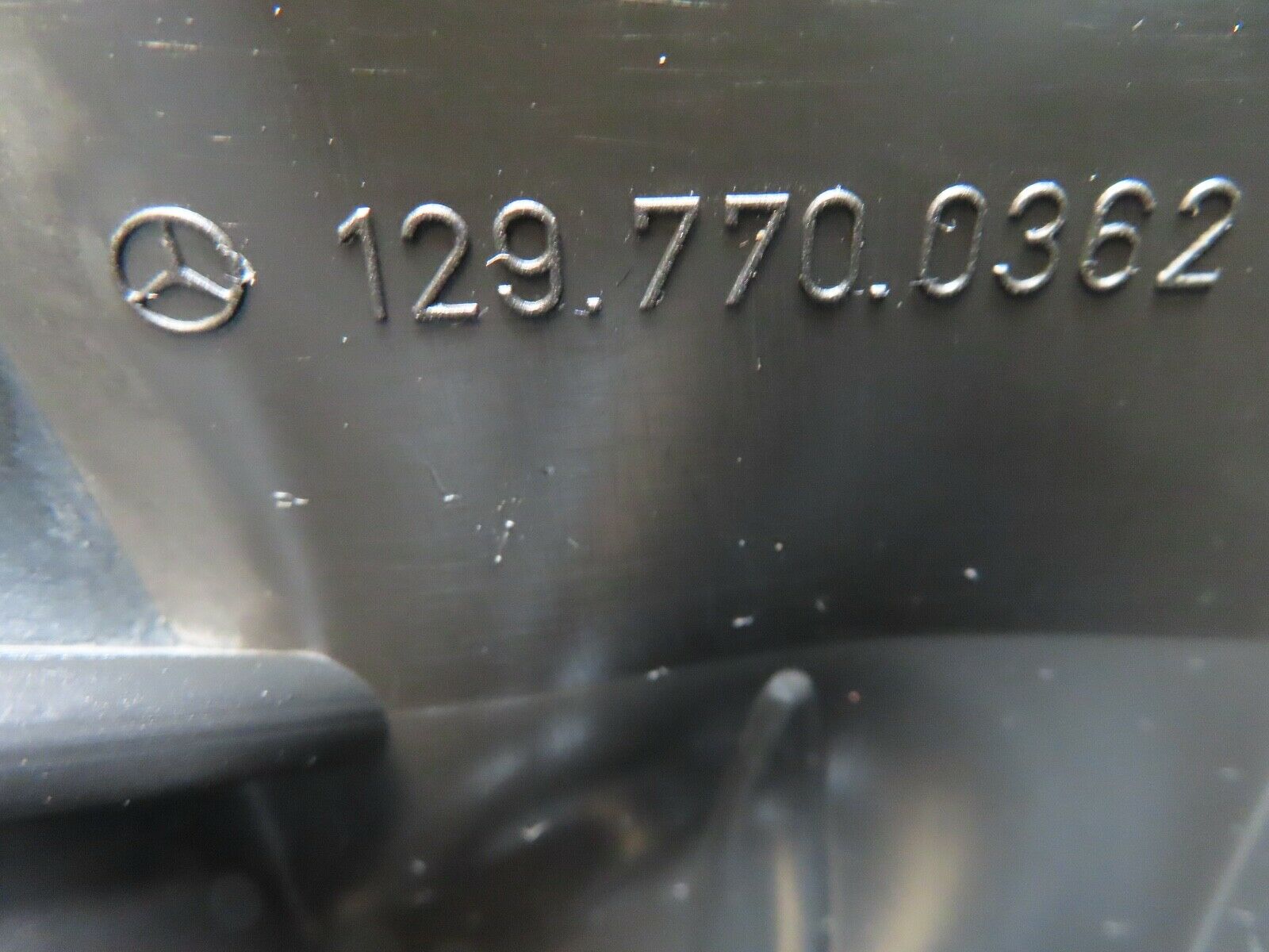 17279 Mercedes-Benz R129 300SL Coupe Left Roof Folding Lift Cylinder Cover