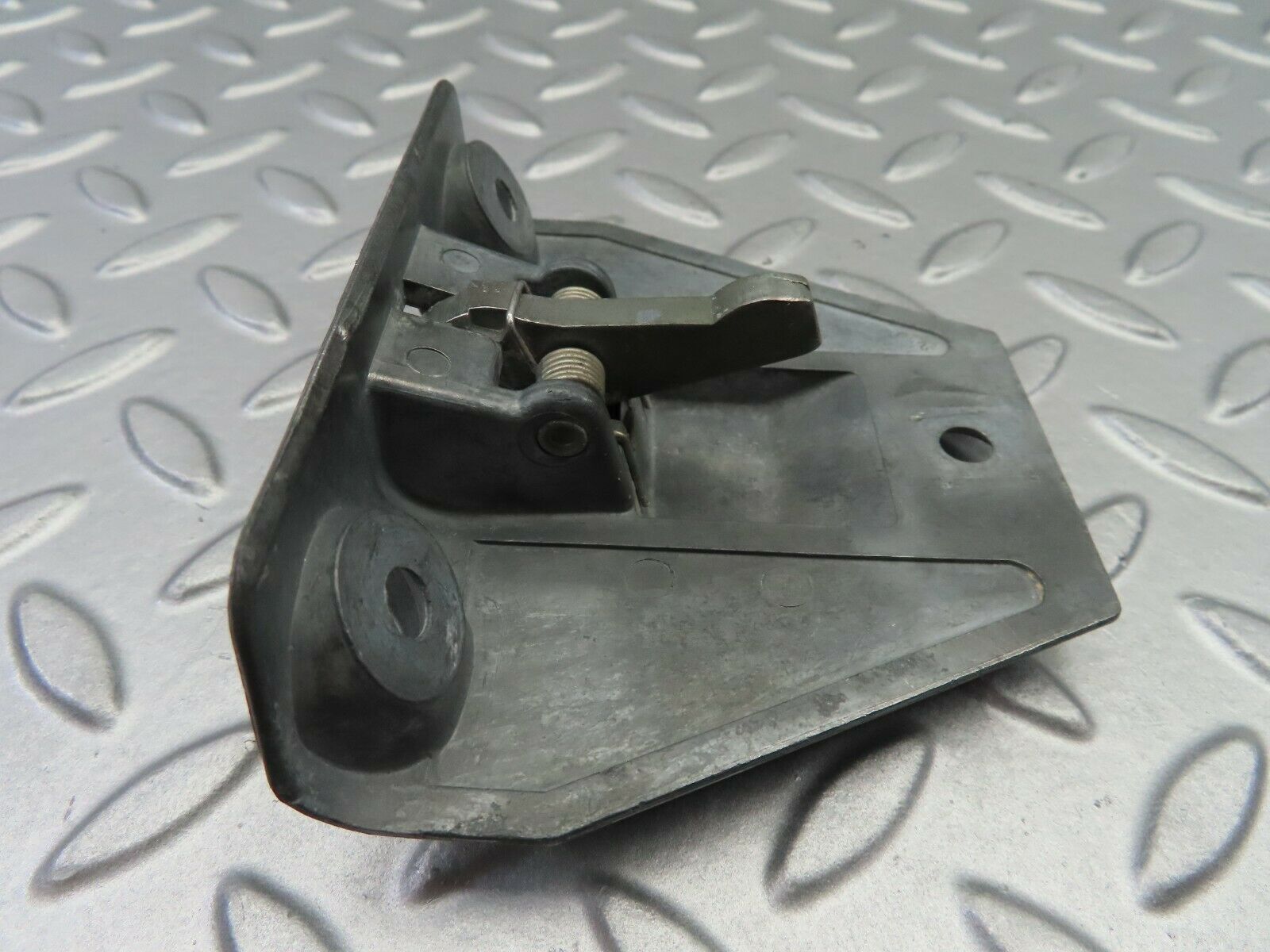 6883 Mercedes-Benz C107 350SLC Coupe Boot Latch Lock