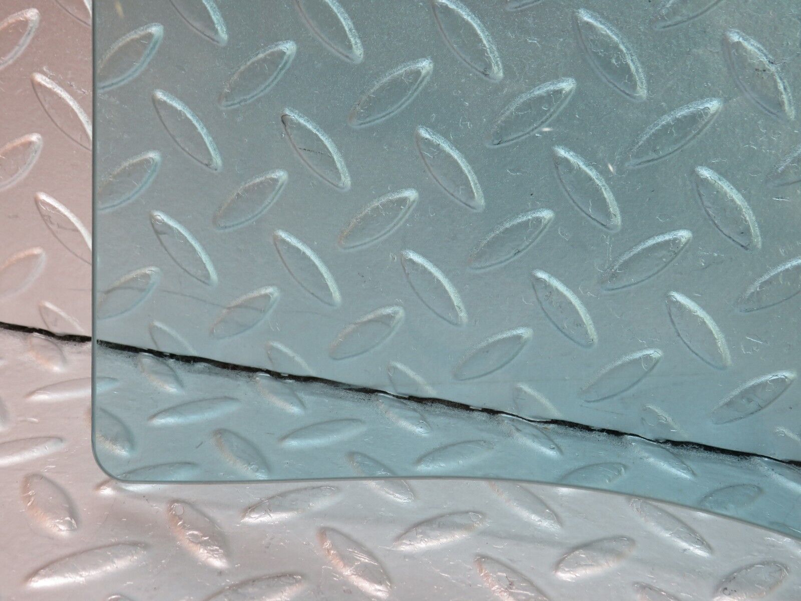 34974 Mercedes-Benz W210 320E Rear Right Door Window Glass