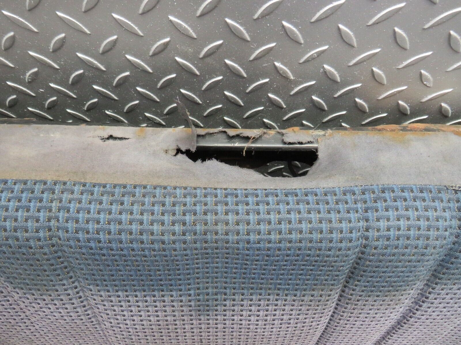 31148 Mercedes-Benz W123 200D Rear Seat Blue 1239200050 1239200016