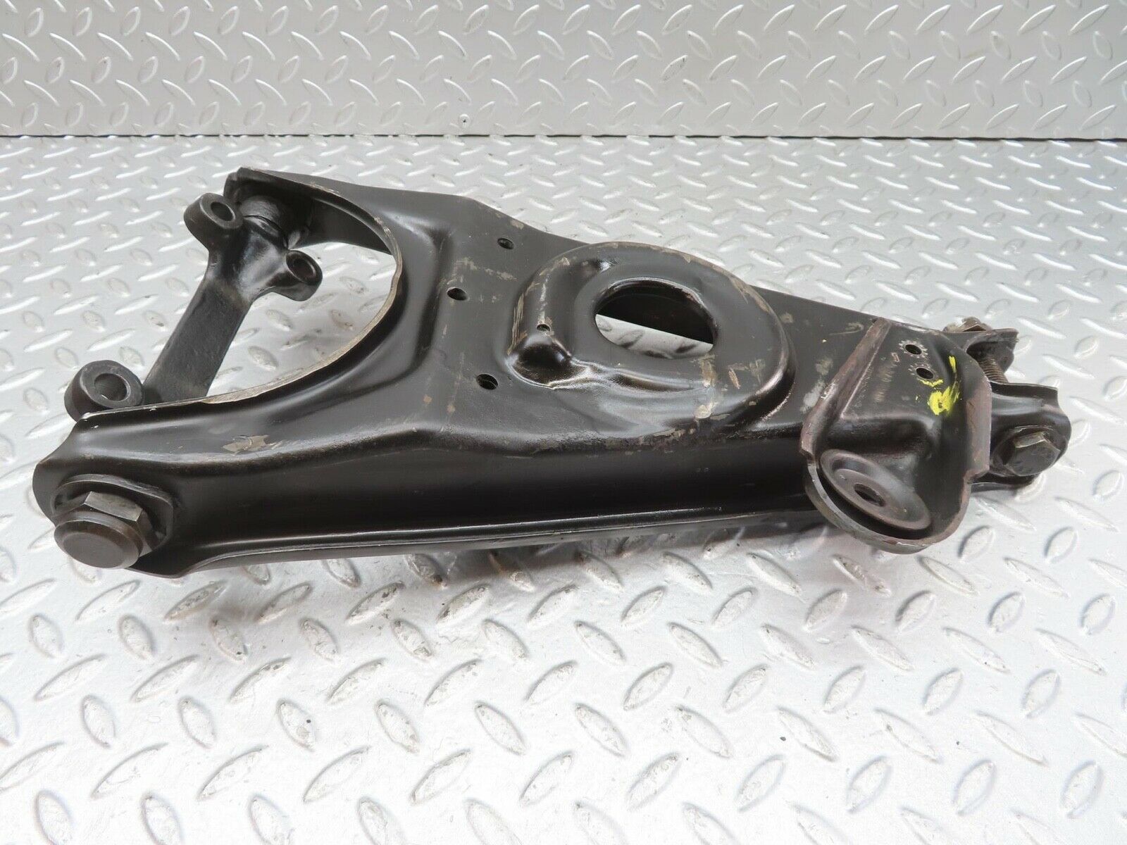 13334 Mercedes-Benz W111 220S Front Right Lower Control Arm